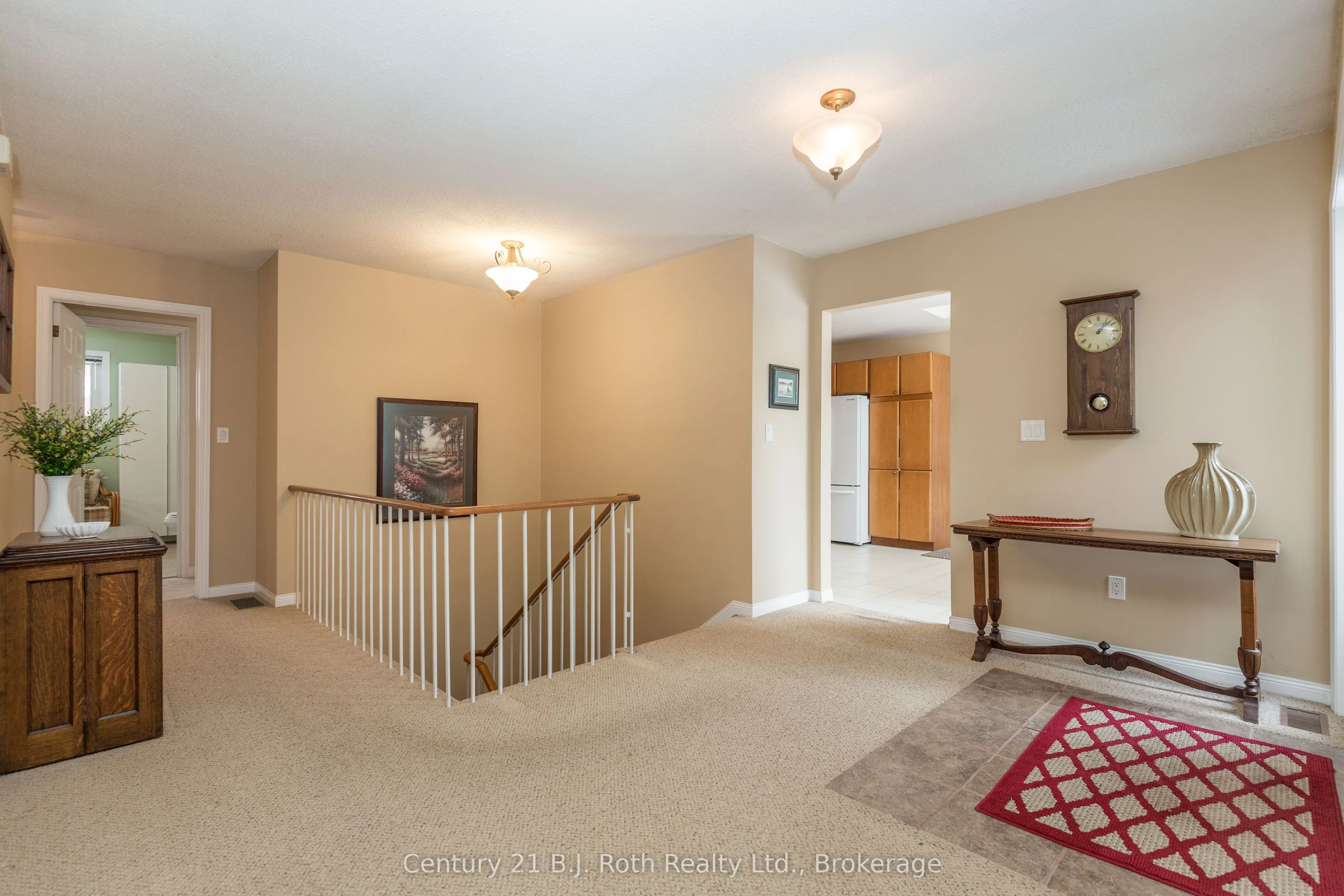 170 Lakeshore Road W