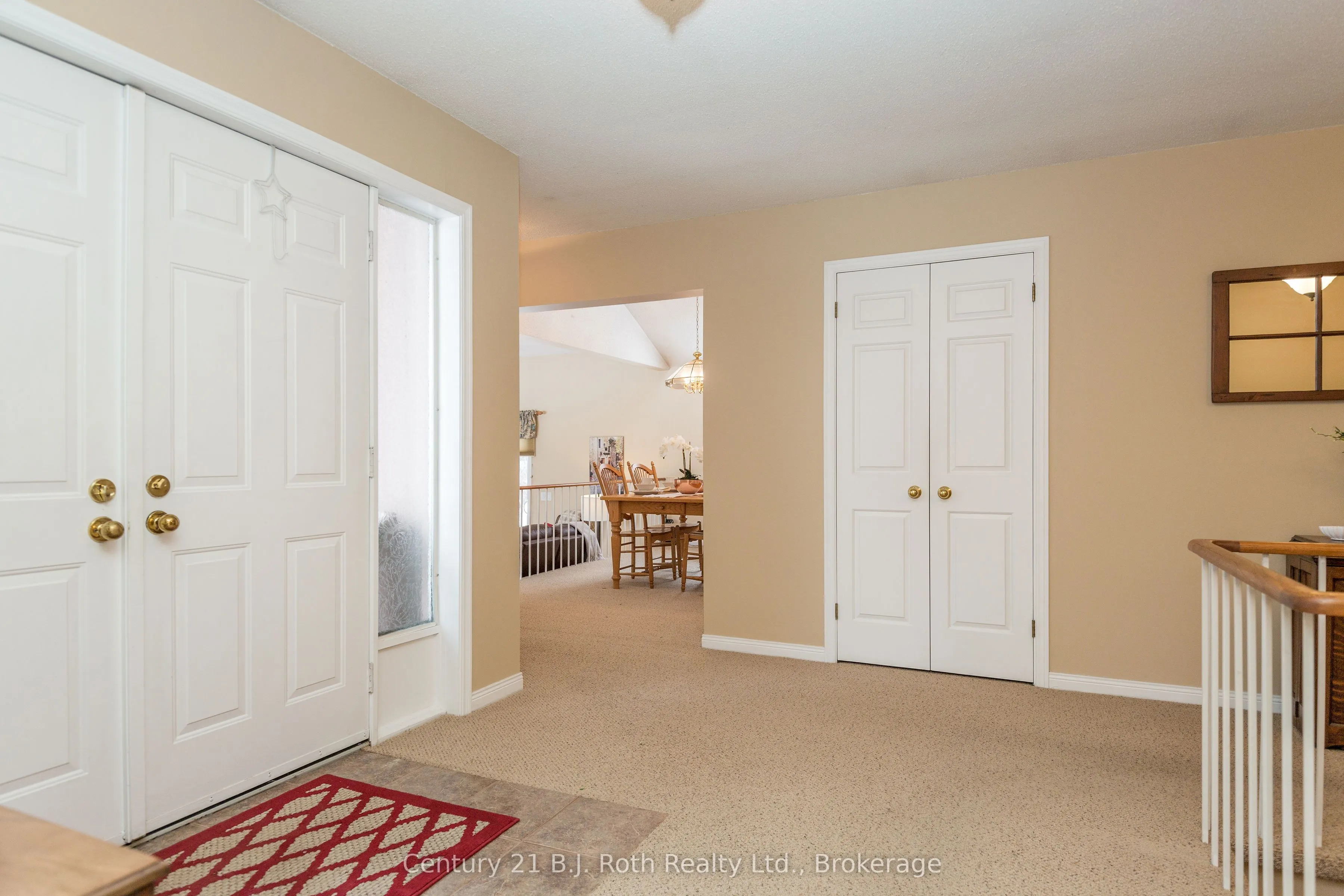 170 Lakeshore Road W