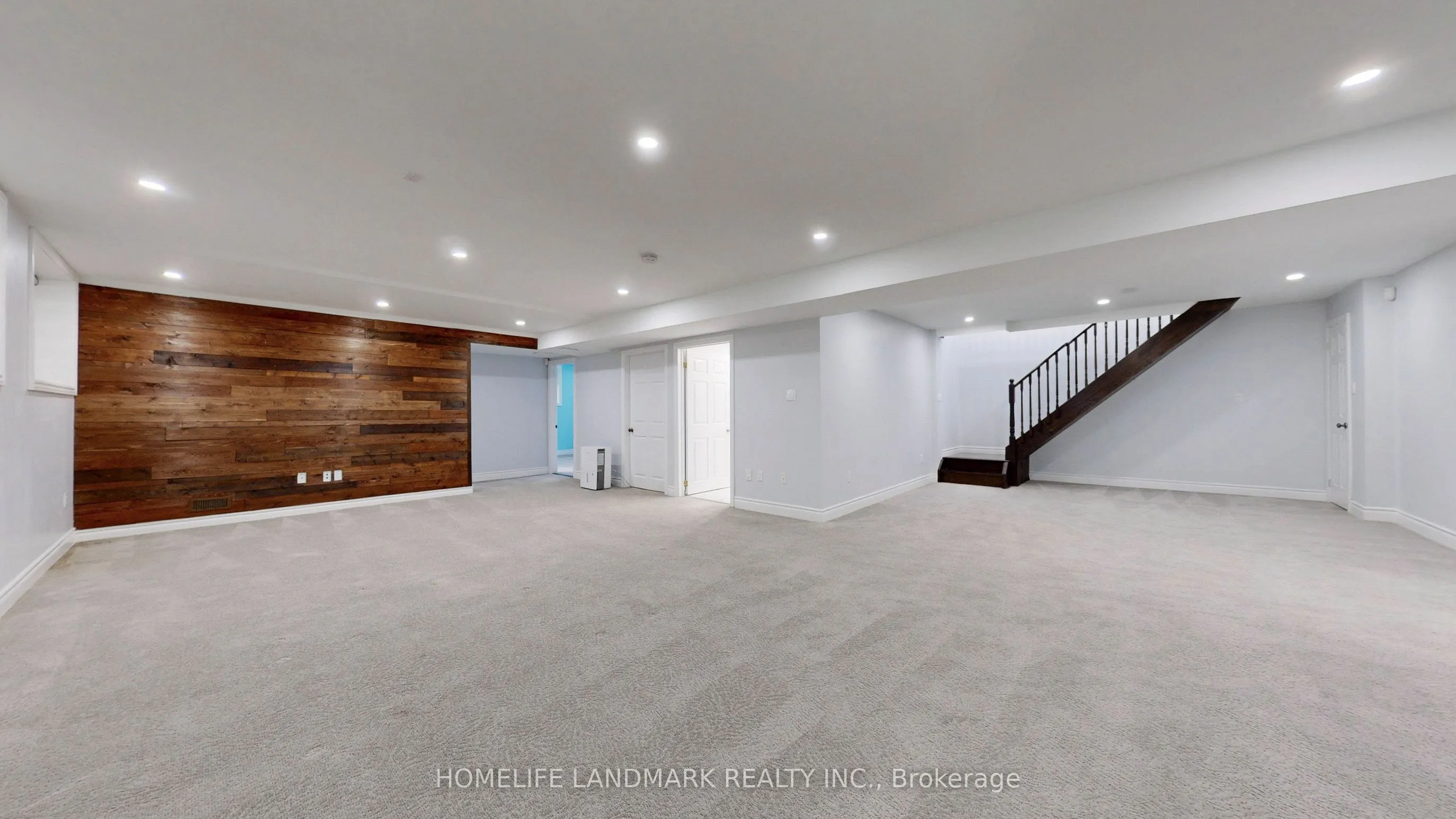 1662 Lakeshore Drive