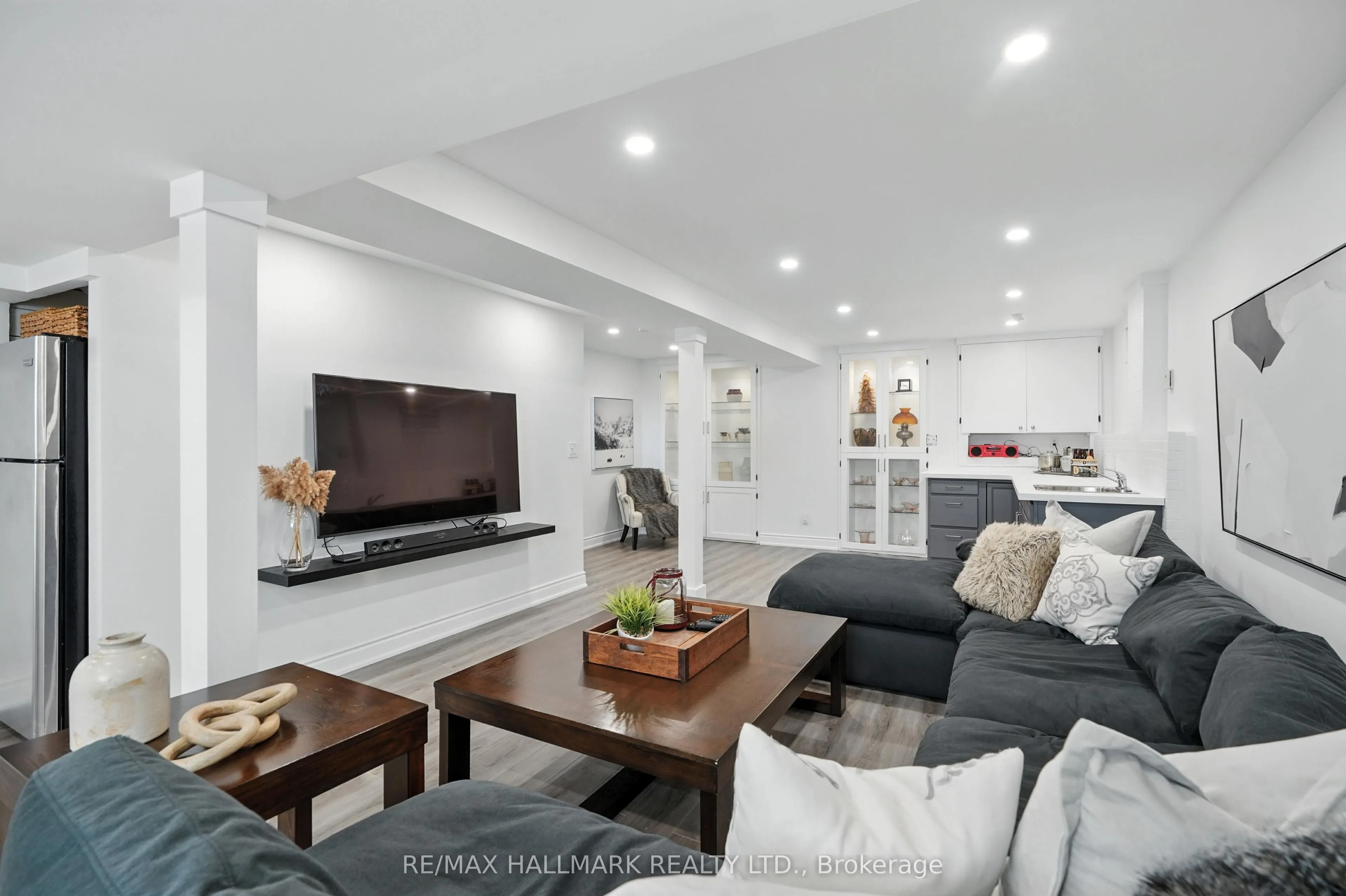 50 Black Willow Drive