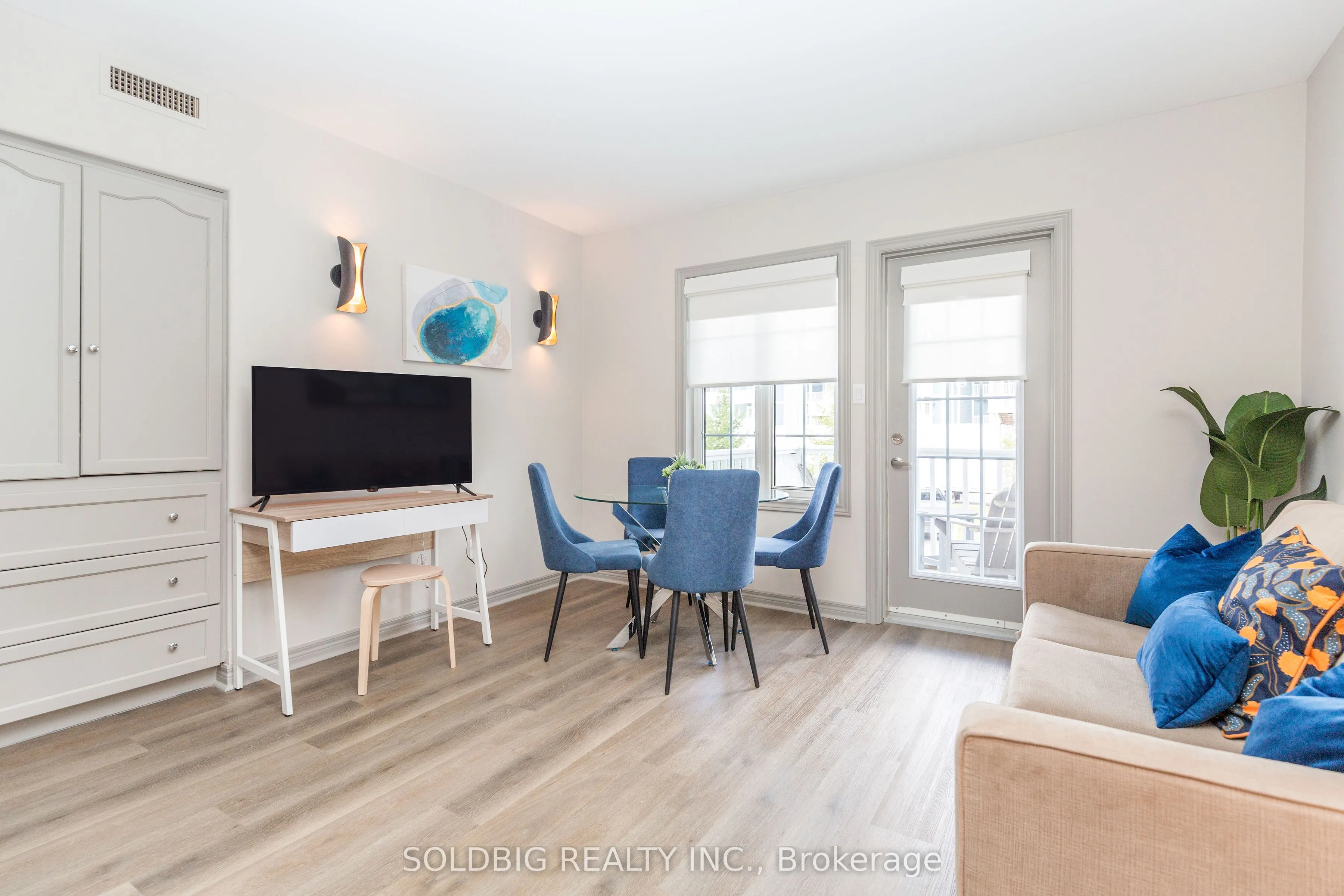 90 Highland Avenue, #18