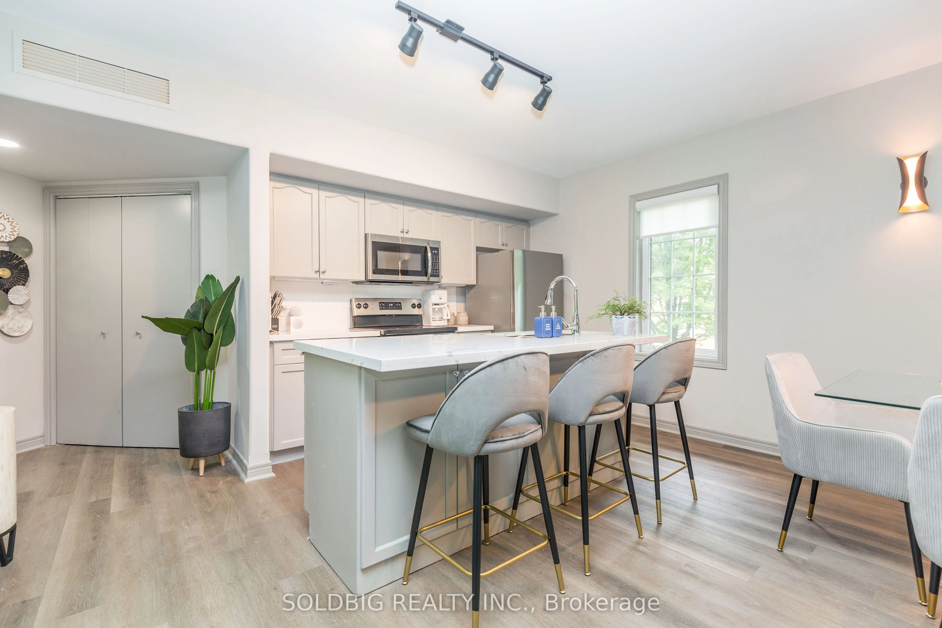 90 Highland Avenue, #18
