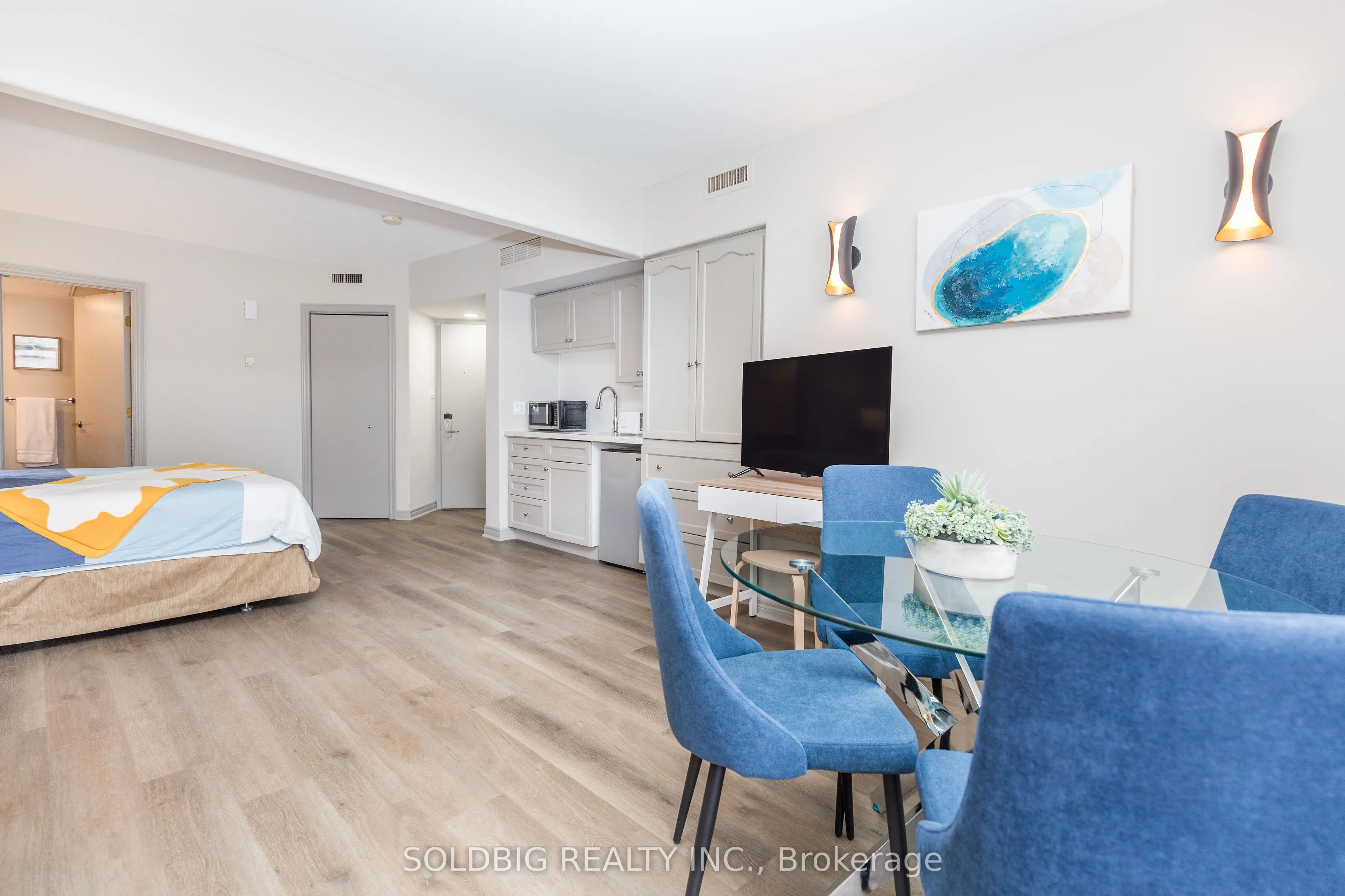 90 Highland Avenue, #18