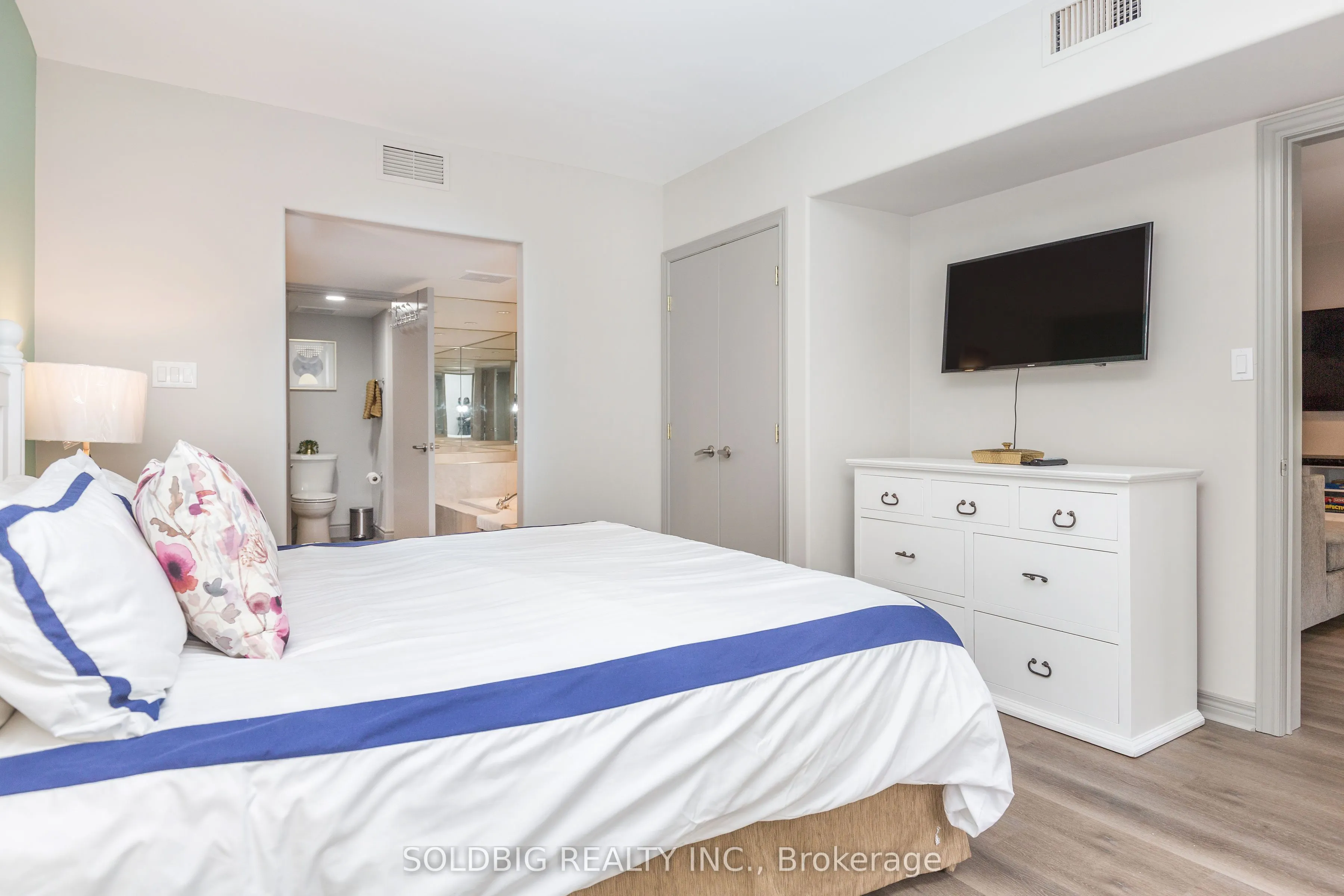 90 Highland Avenue, #18