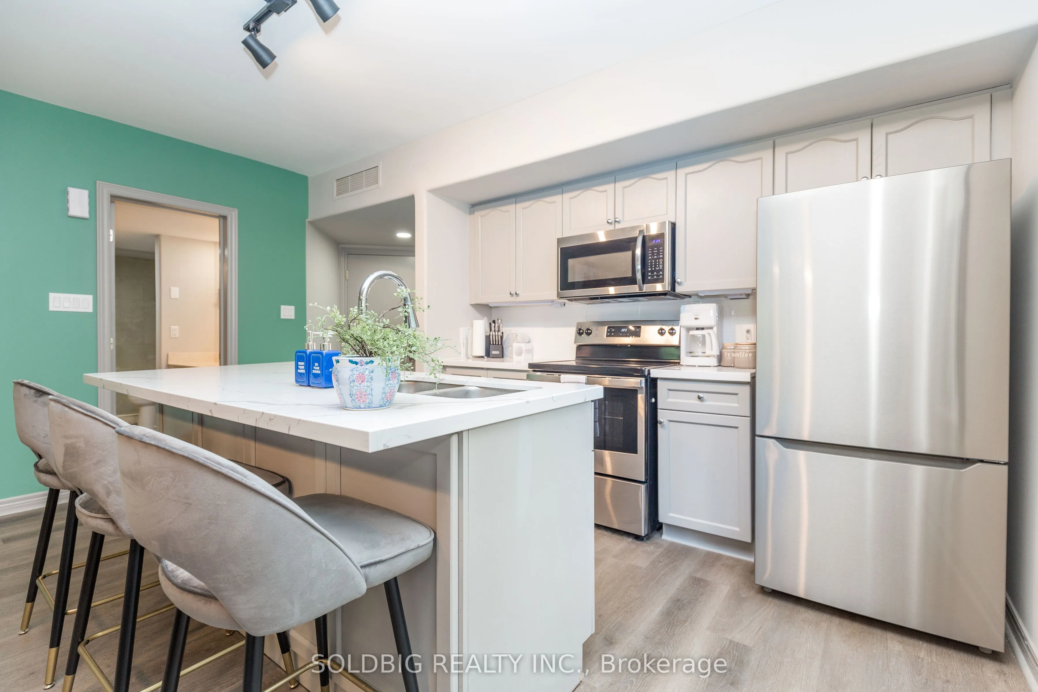 90 Highland Avenue, #18