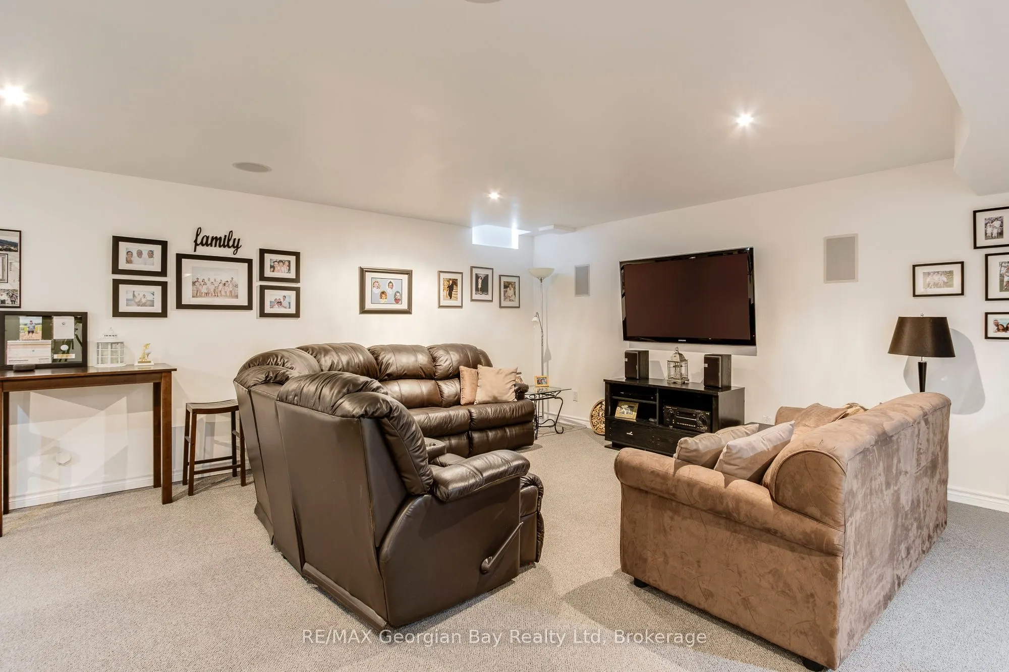 144 Wycliffe Cove