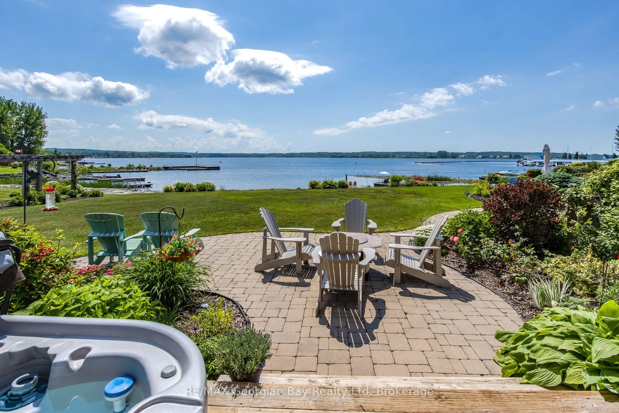 144 Wycliffe Cove