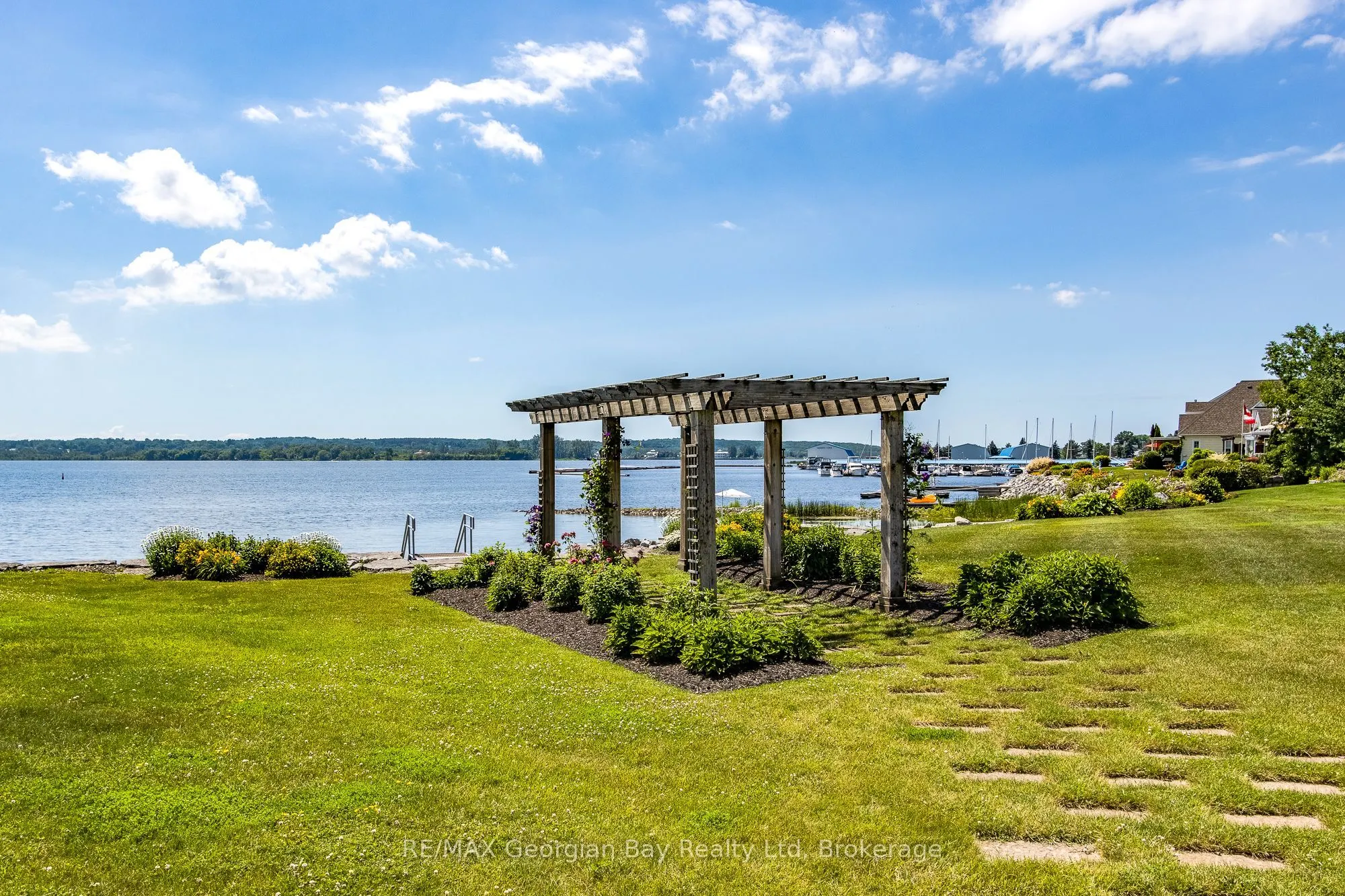 144 Wycliffe Cove