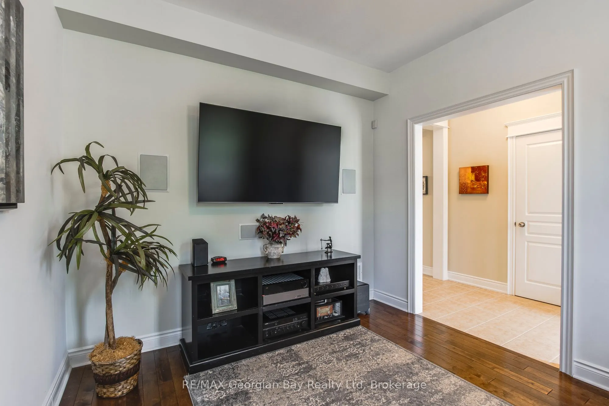 144 Wycliffe Cove