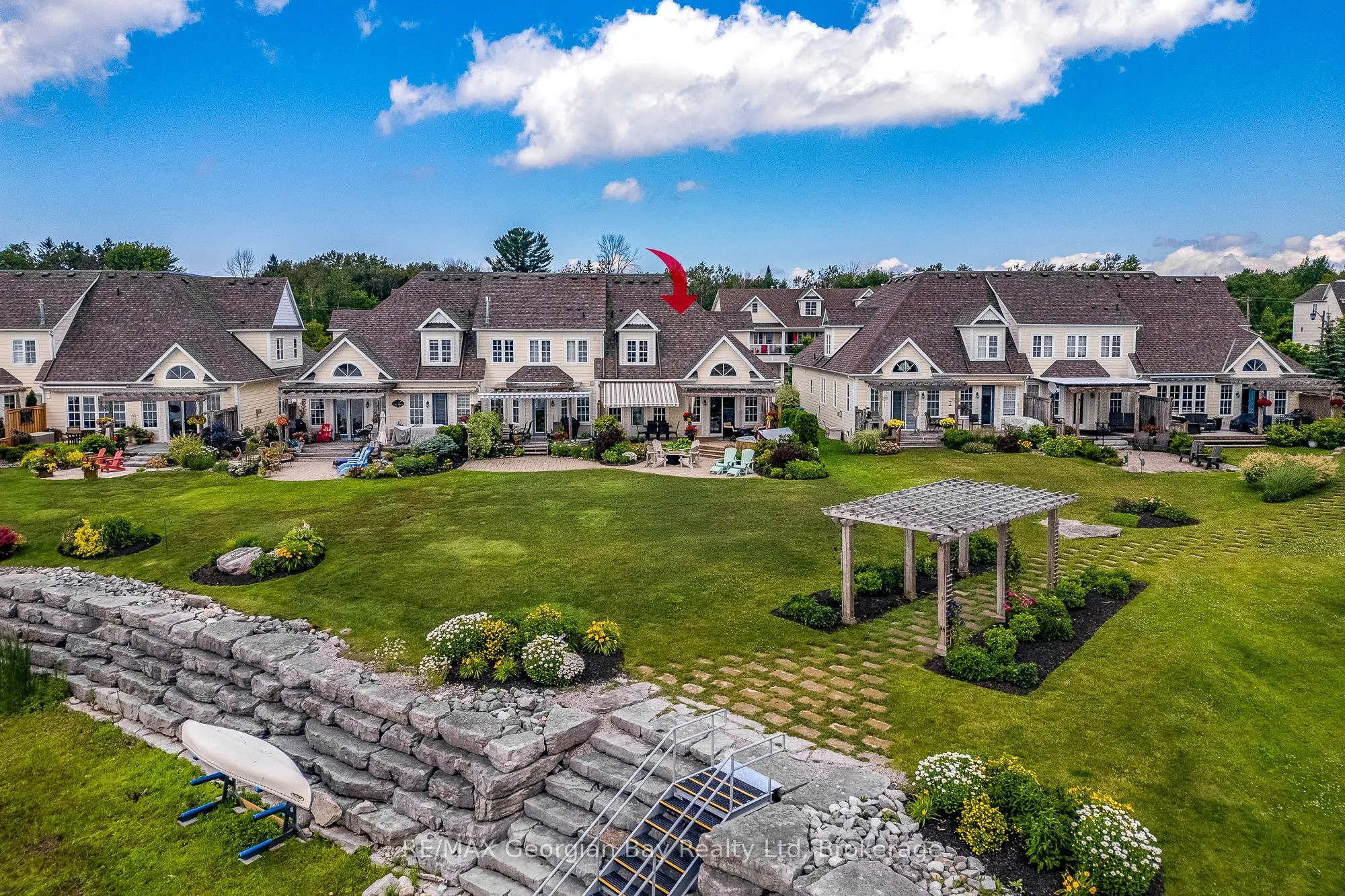 144 Wycliffe Cove