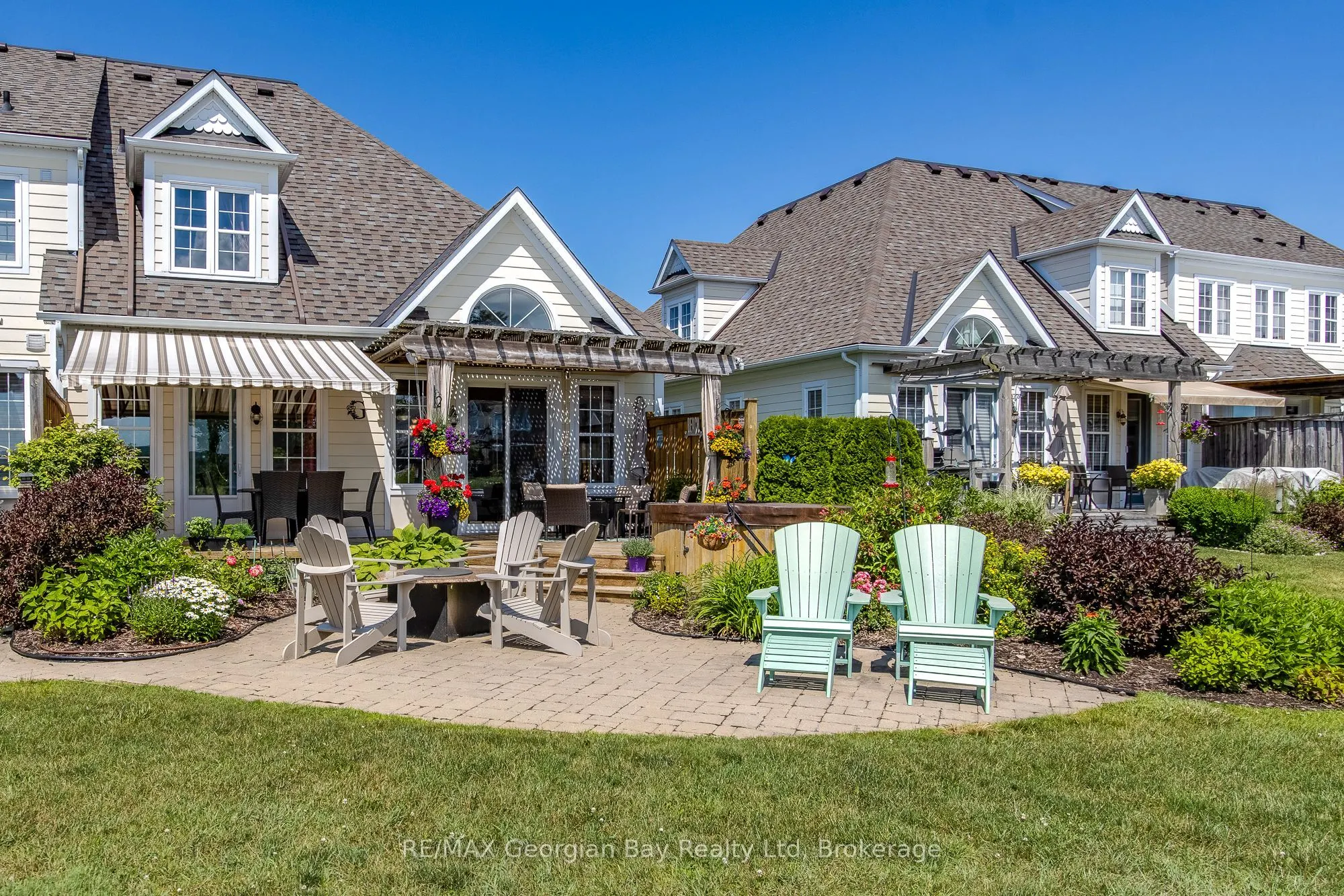 144 Wycliffe Cove