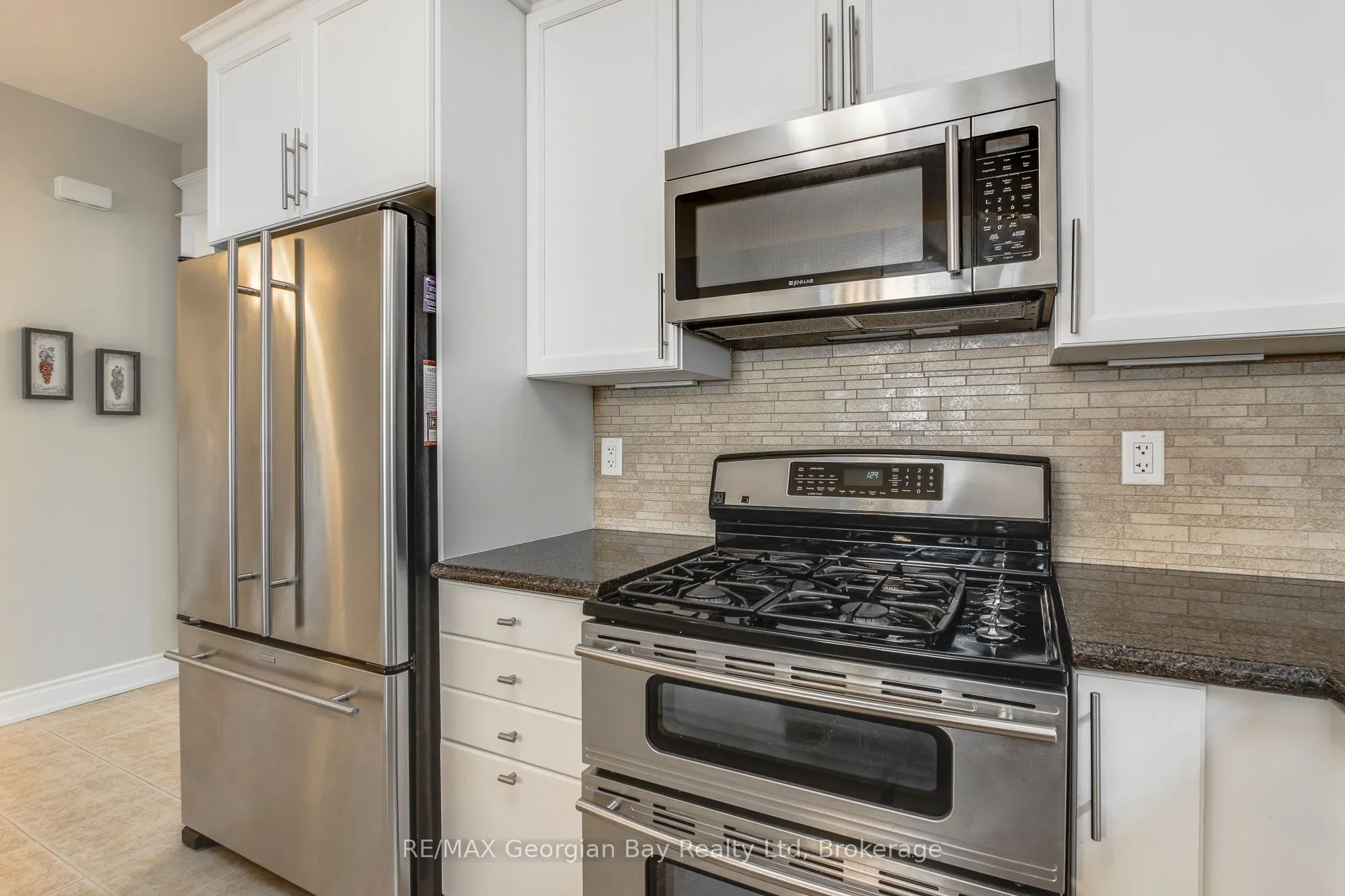 144 Wycliffe Cove