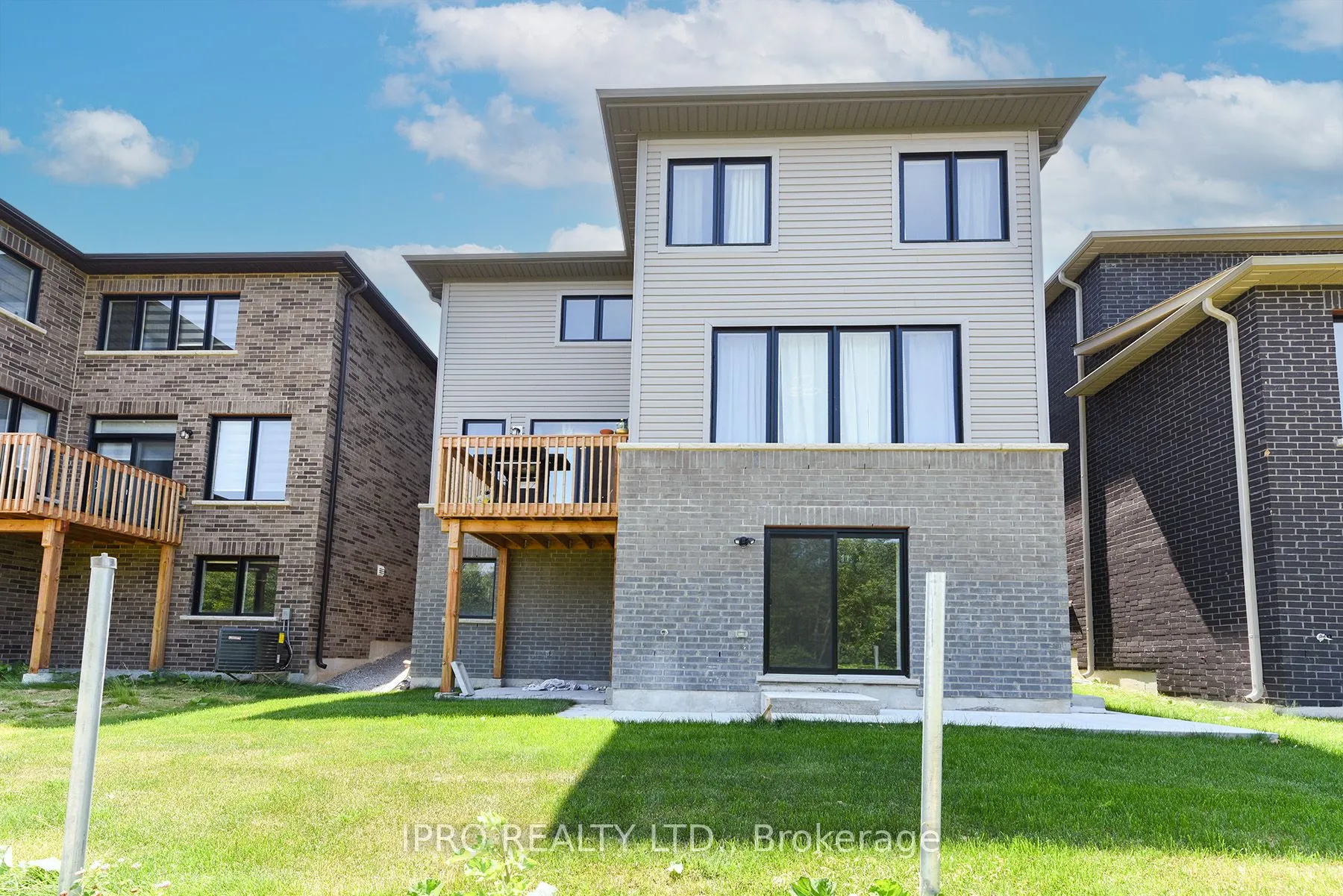 114 Thicketwood Avenue