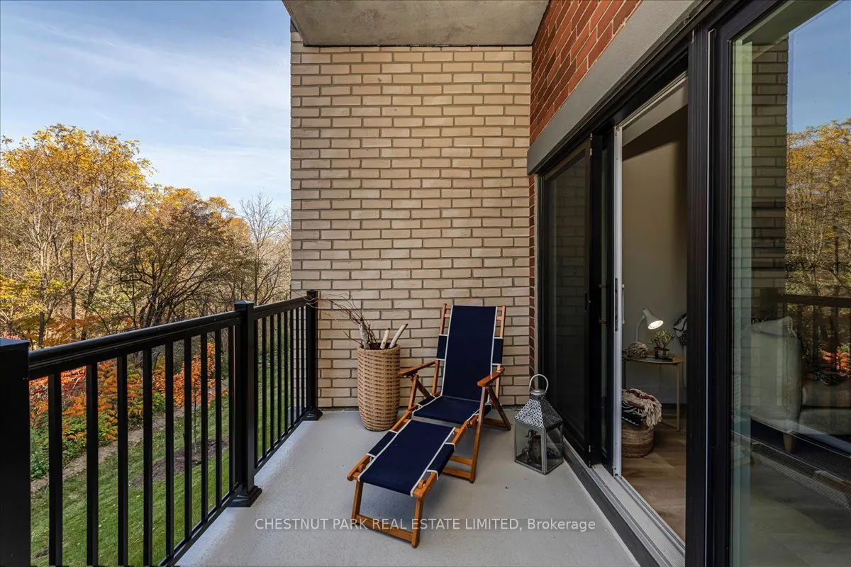 121 Mary Street, #202