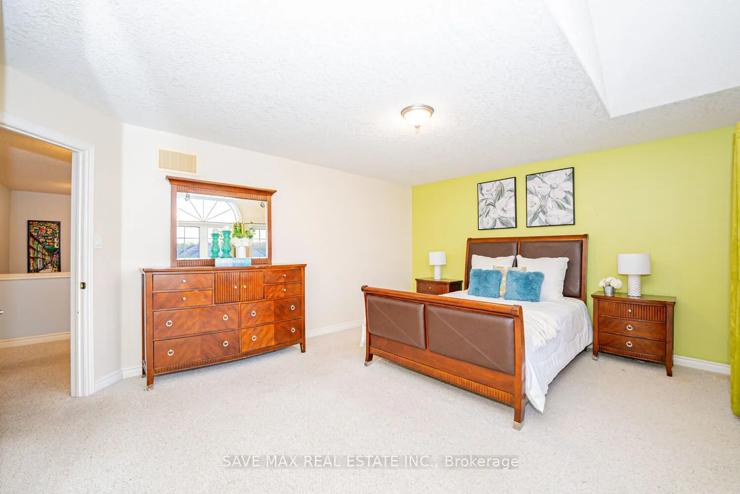 77 Sovereign's Gate