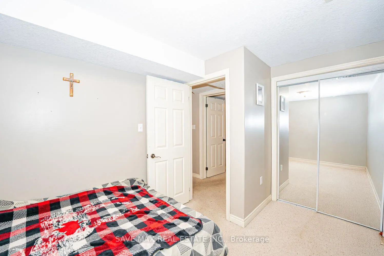 77 Sovereign's Gate