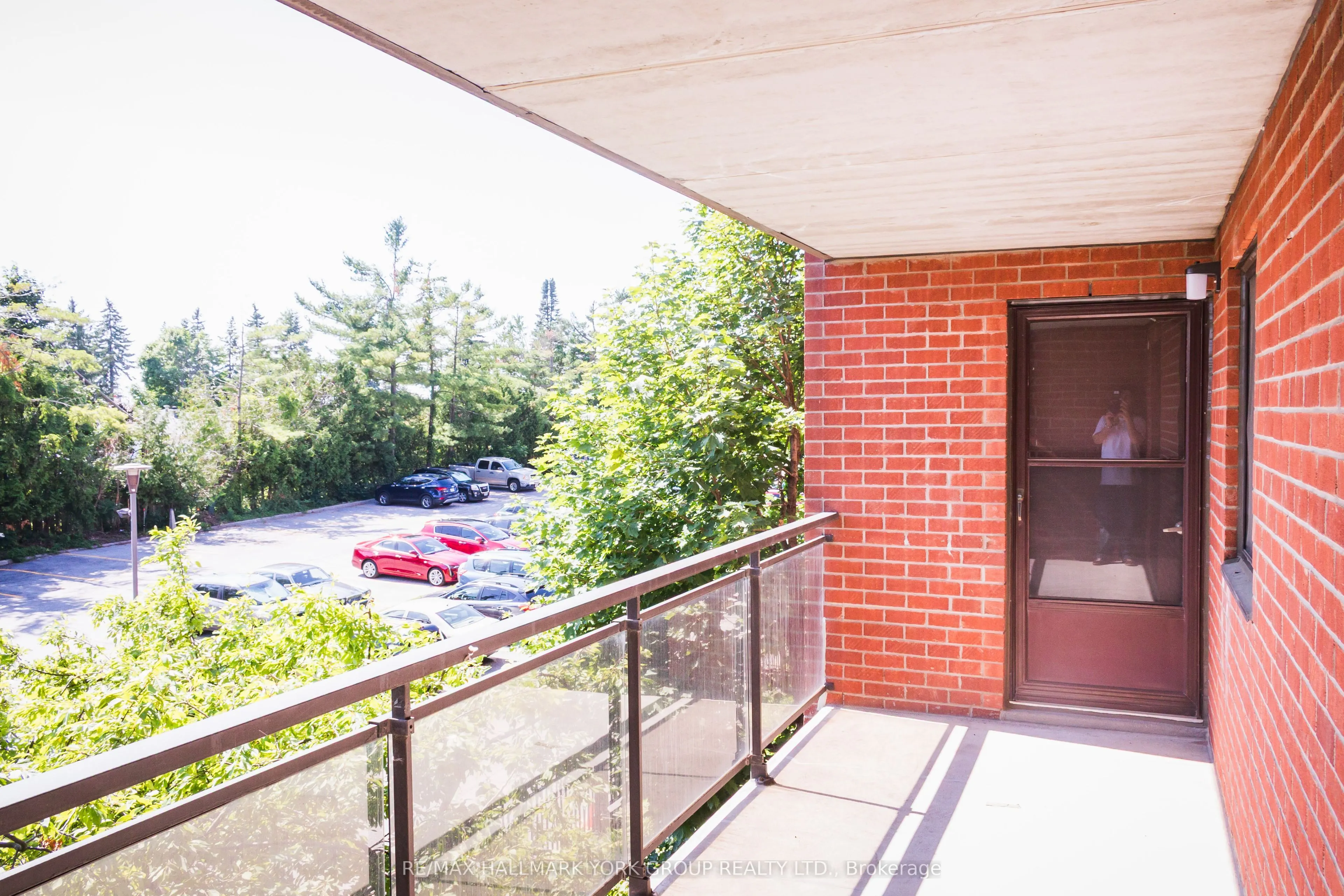 262 Rose Street, #204