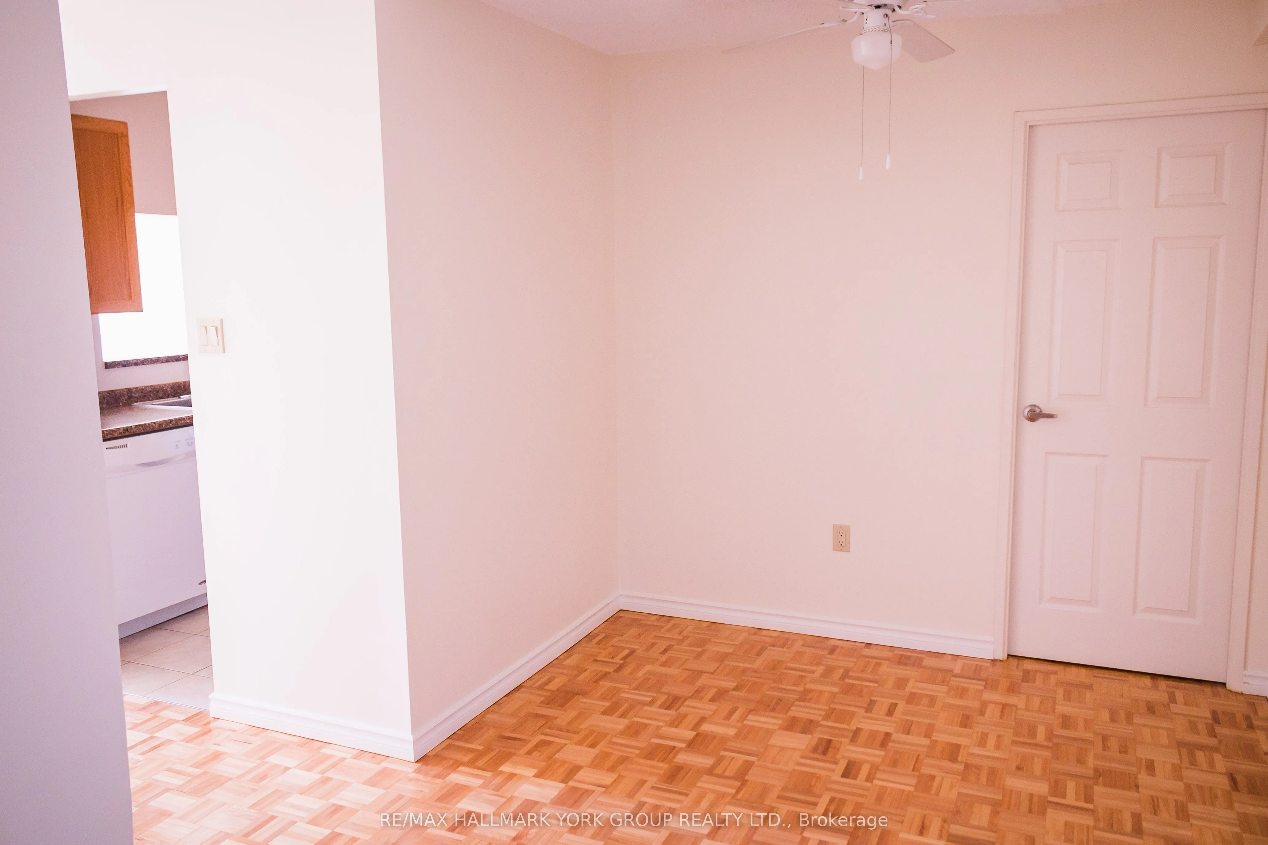 262 Rose Street, #204