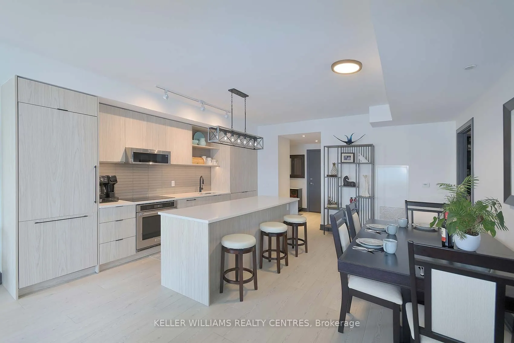 185 Dunlop Street E, #602