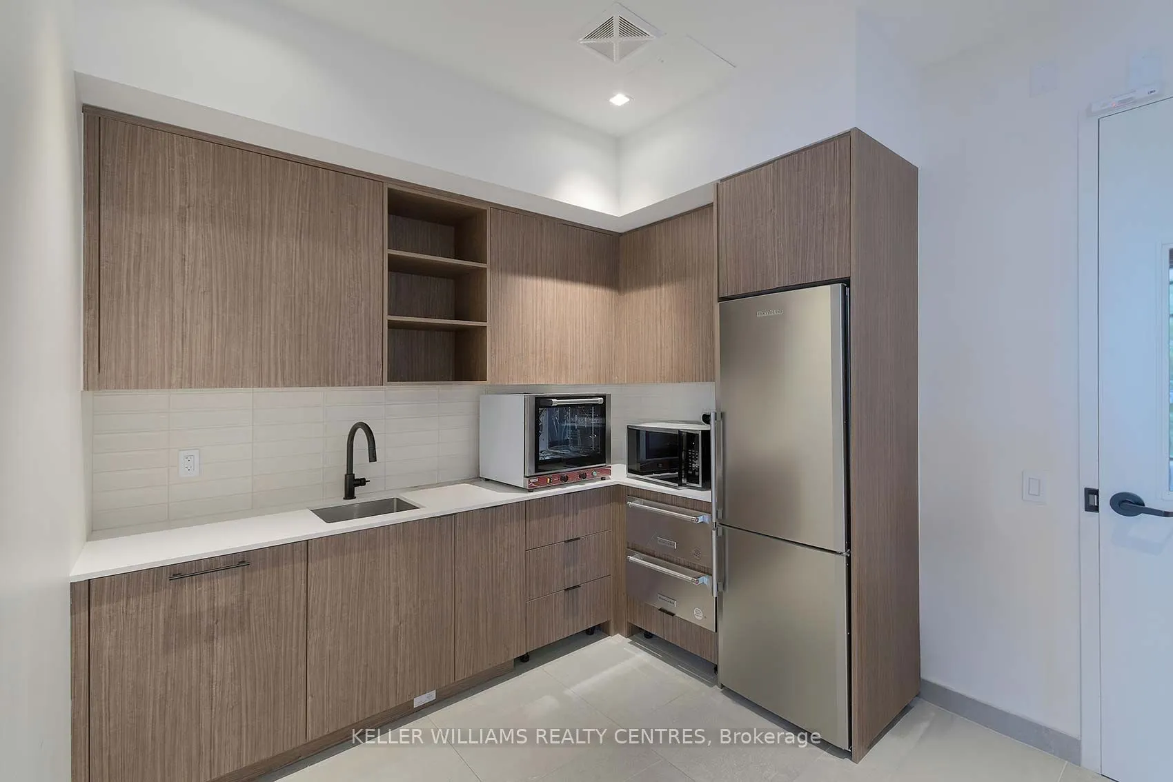 185 Dunlop Street E, #602