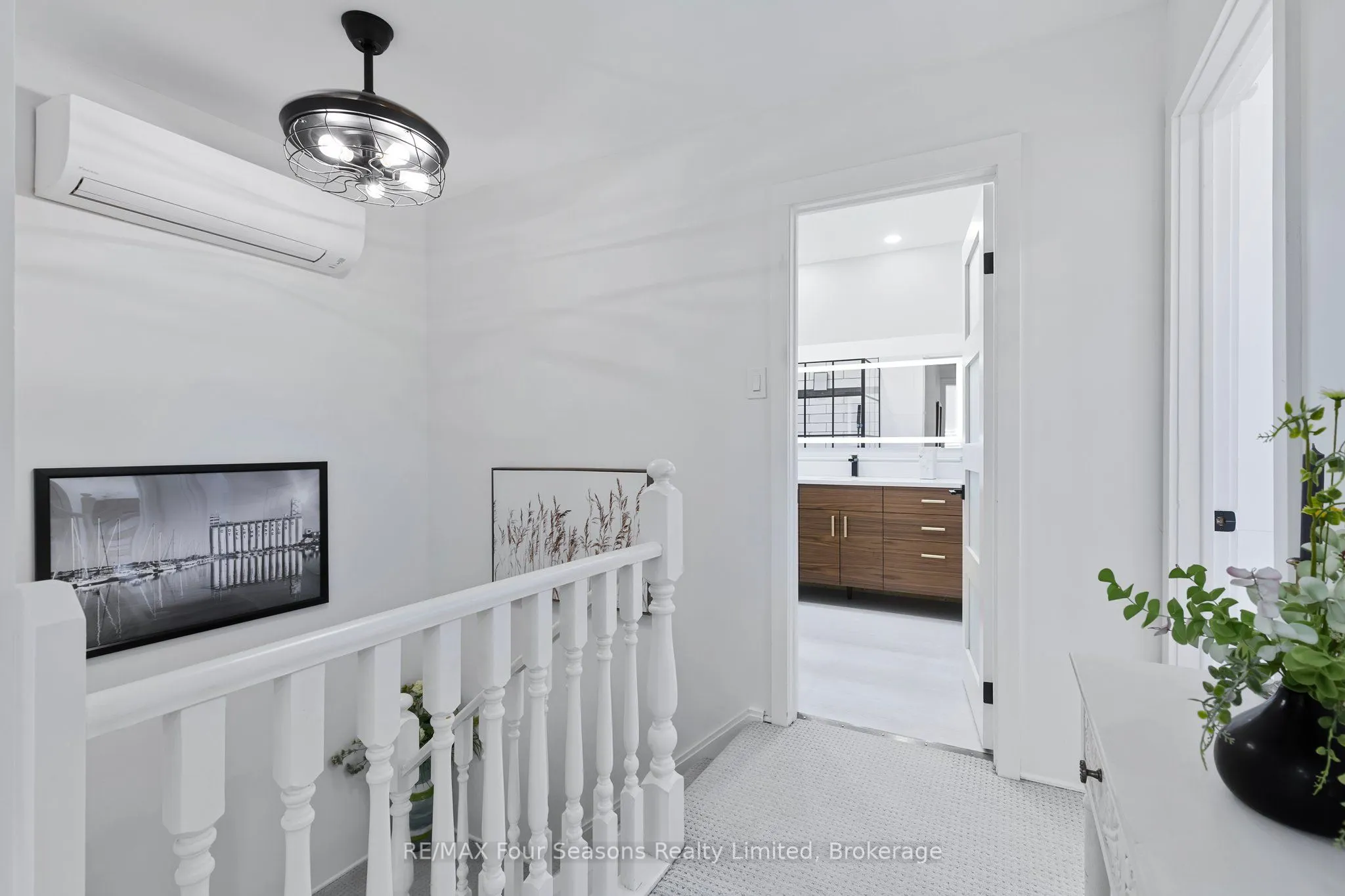 113 Escarpment Crescent, #13