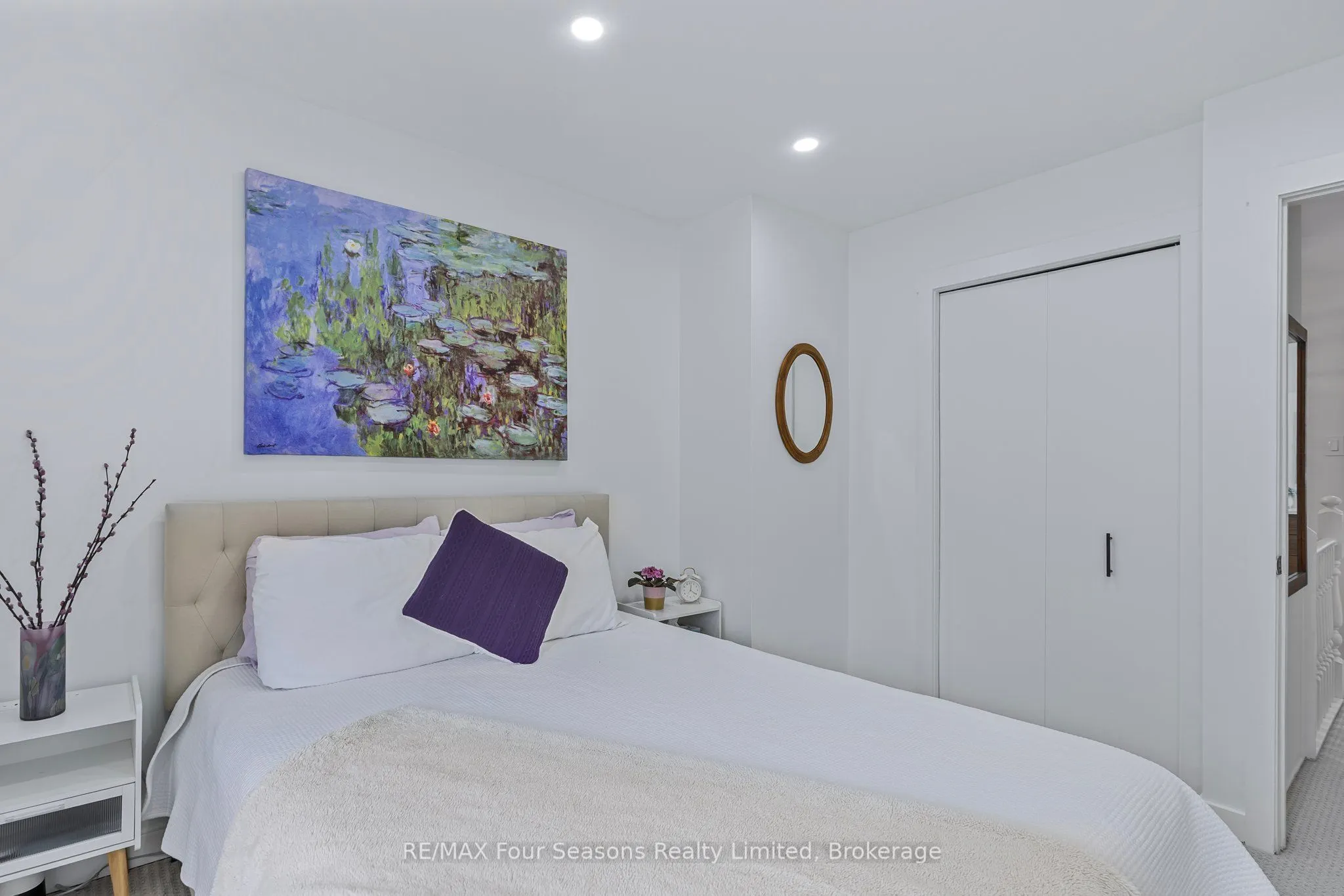 113 Escarpment Crescent, #13