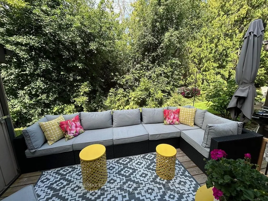 113 Escarpment Crescent, #13
