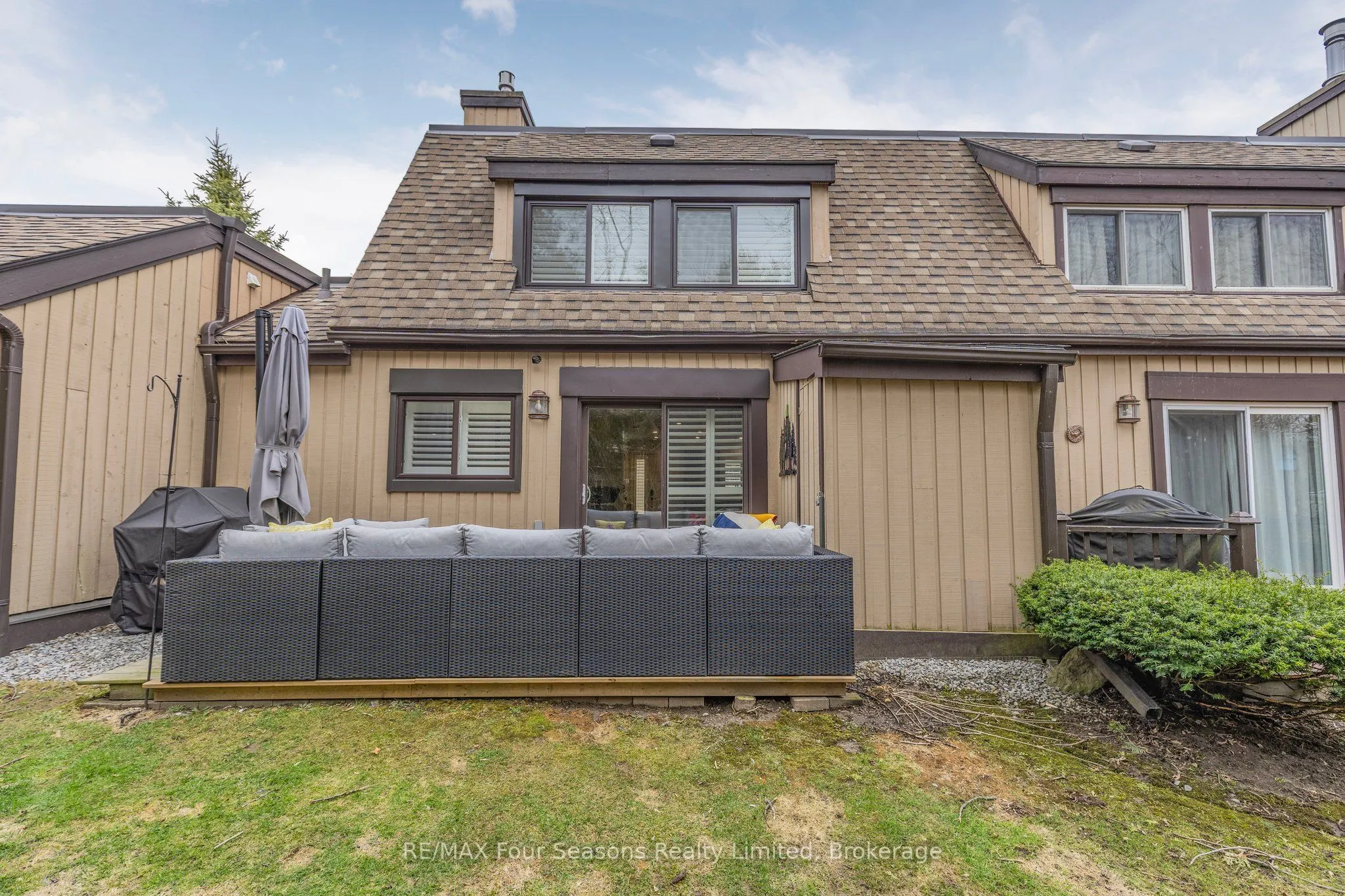 113 Escarpment Crescent, #13