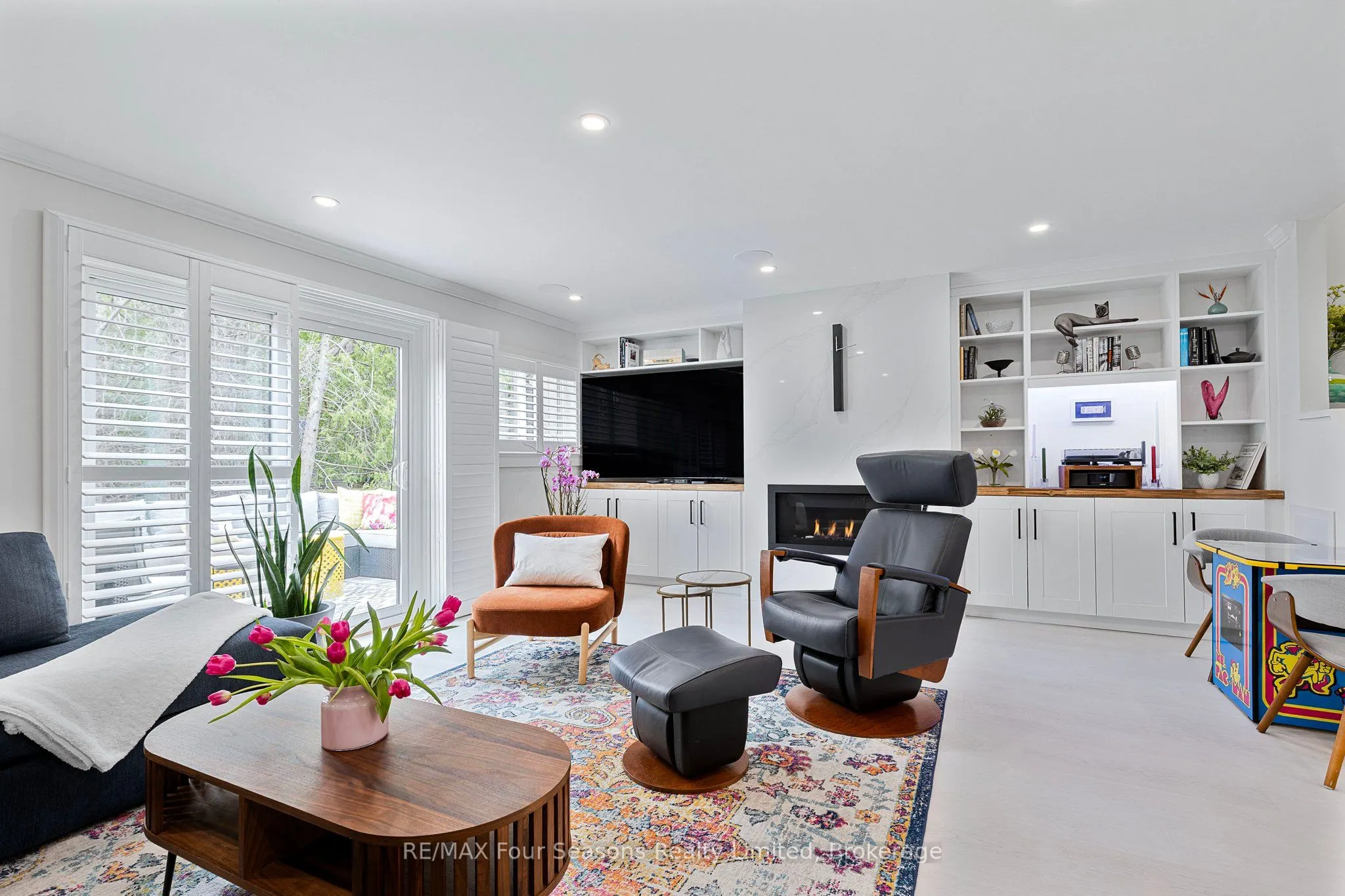 113 Escarpment Crescent, #13