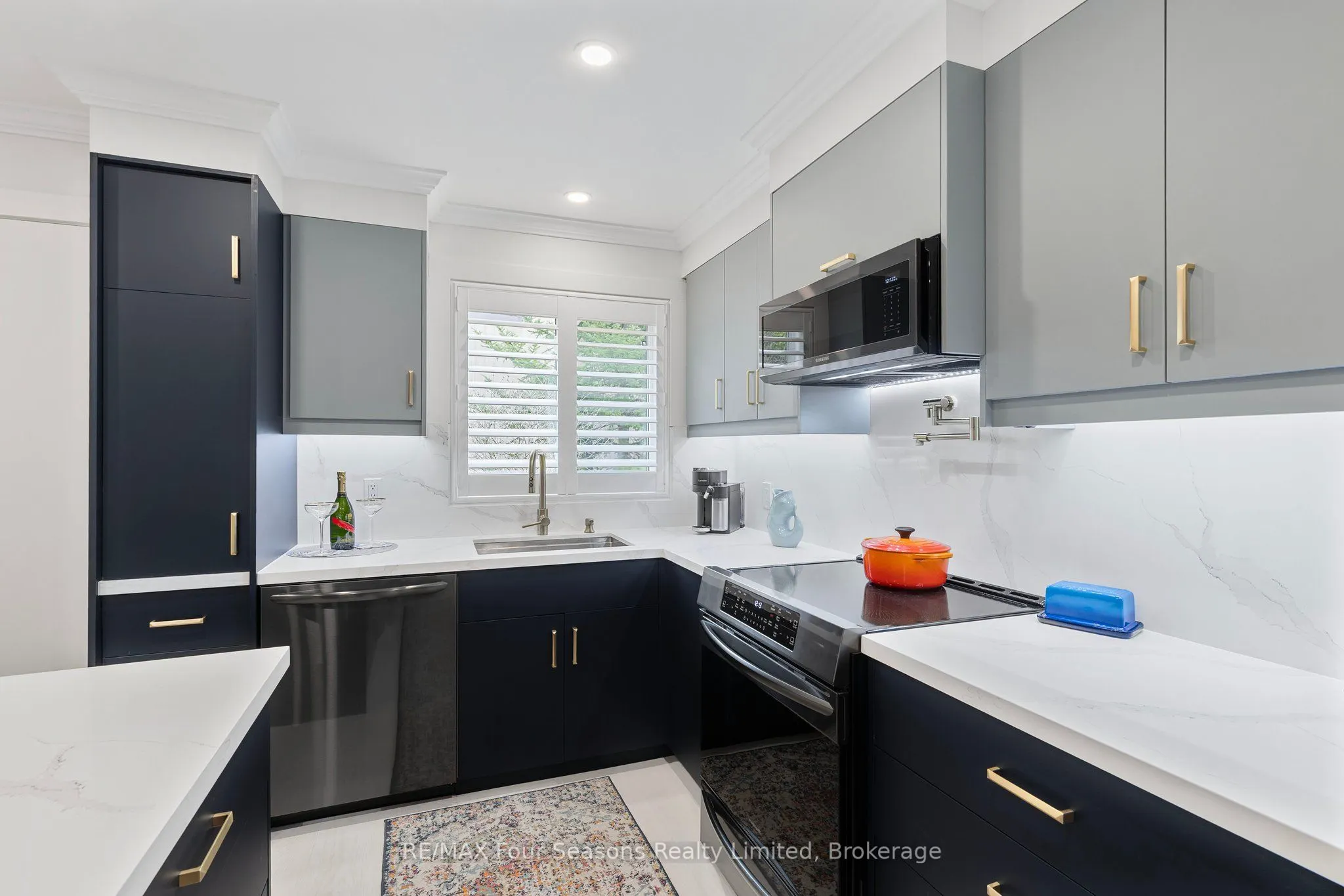 113 Escarpment Crescent, #13