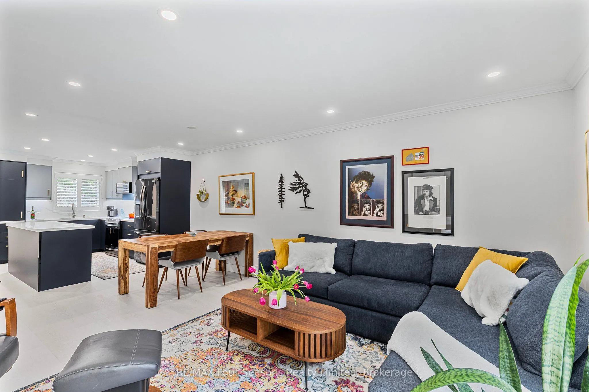 113 Escarpment Crescent, #13