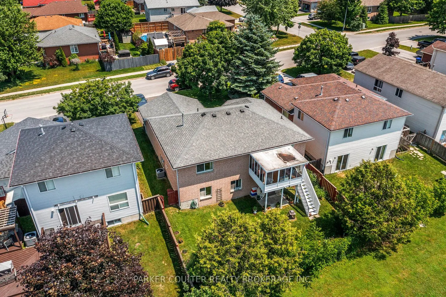 32 Ritchie Crescent