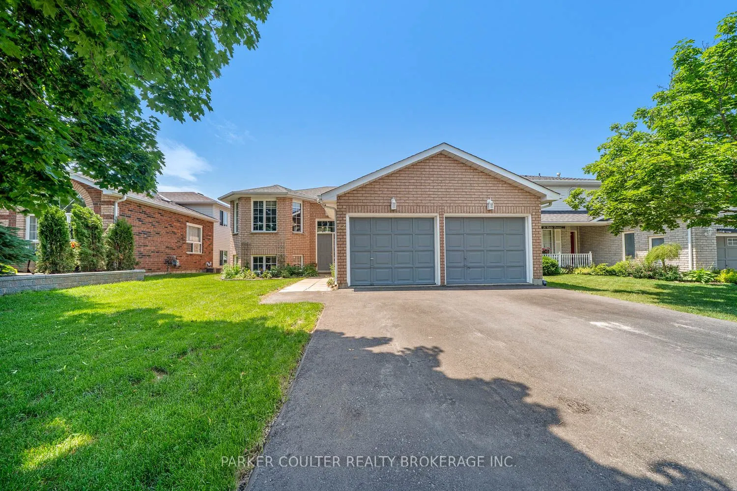 32 Ritchie Crescent