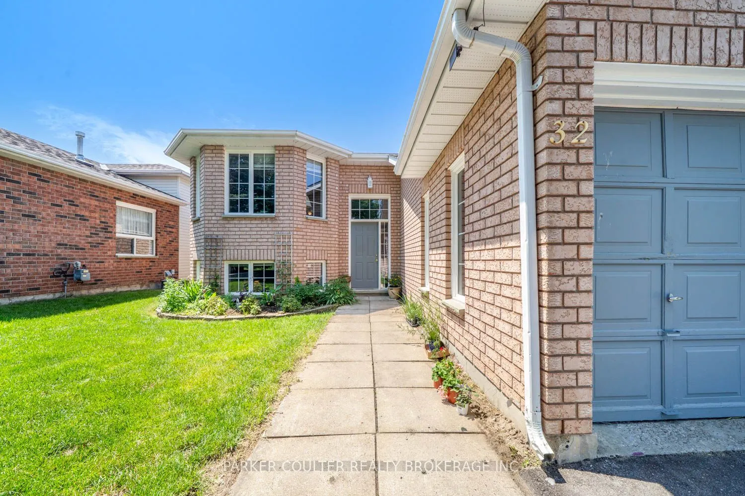 32 Ritchie Crescent