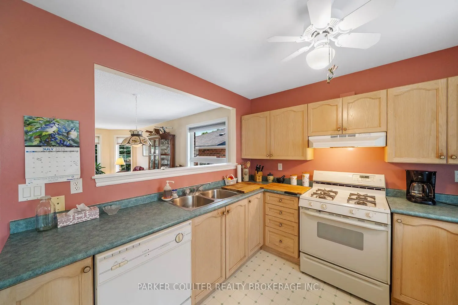 32 Ritchie Crescent