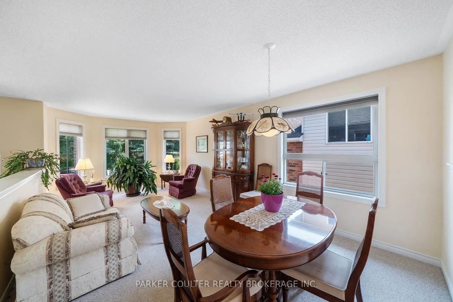 32 Ritchie Crescent