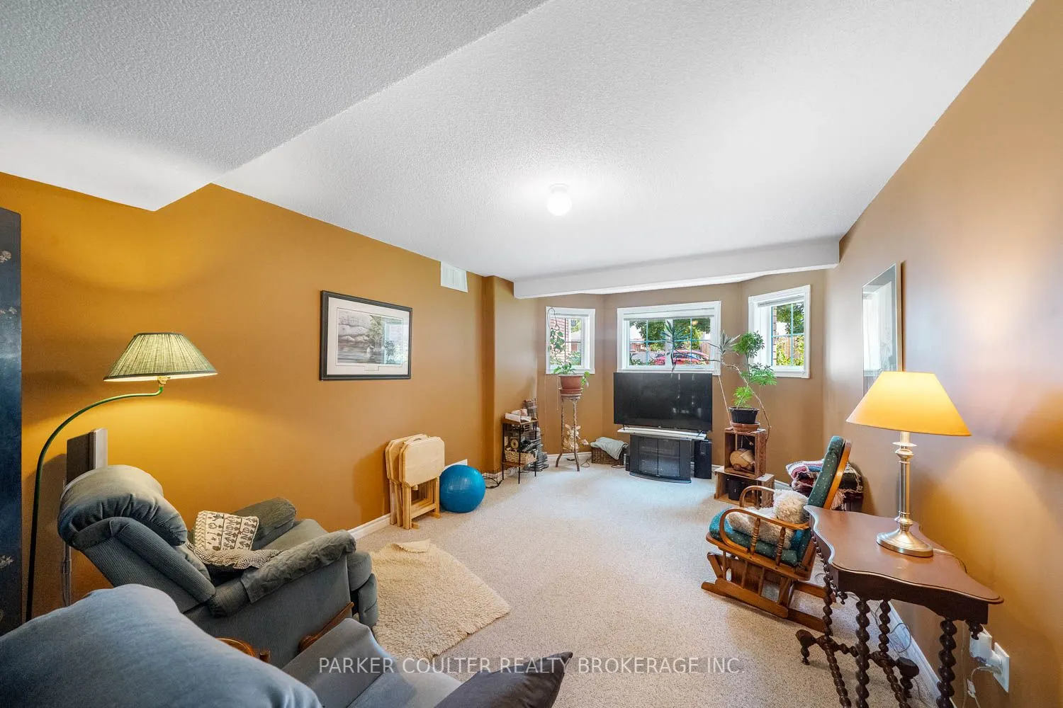 32 Ritchie Crescent