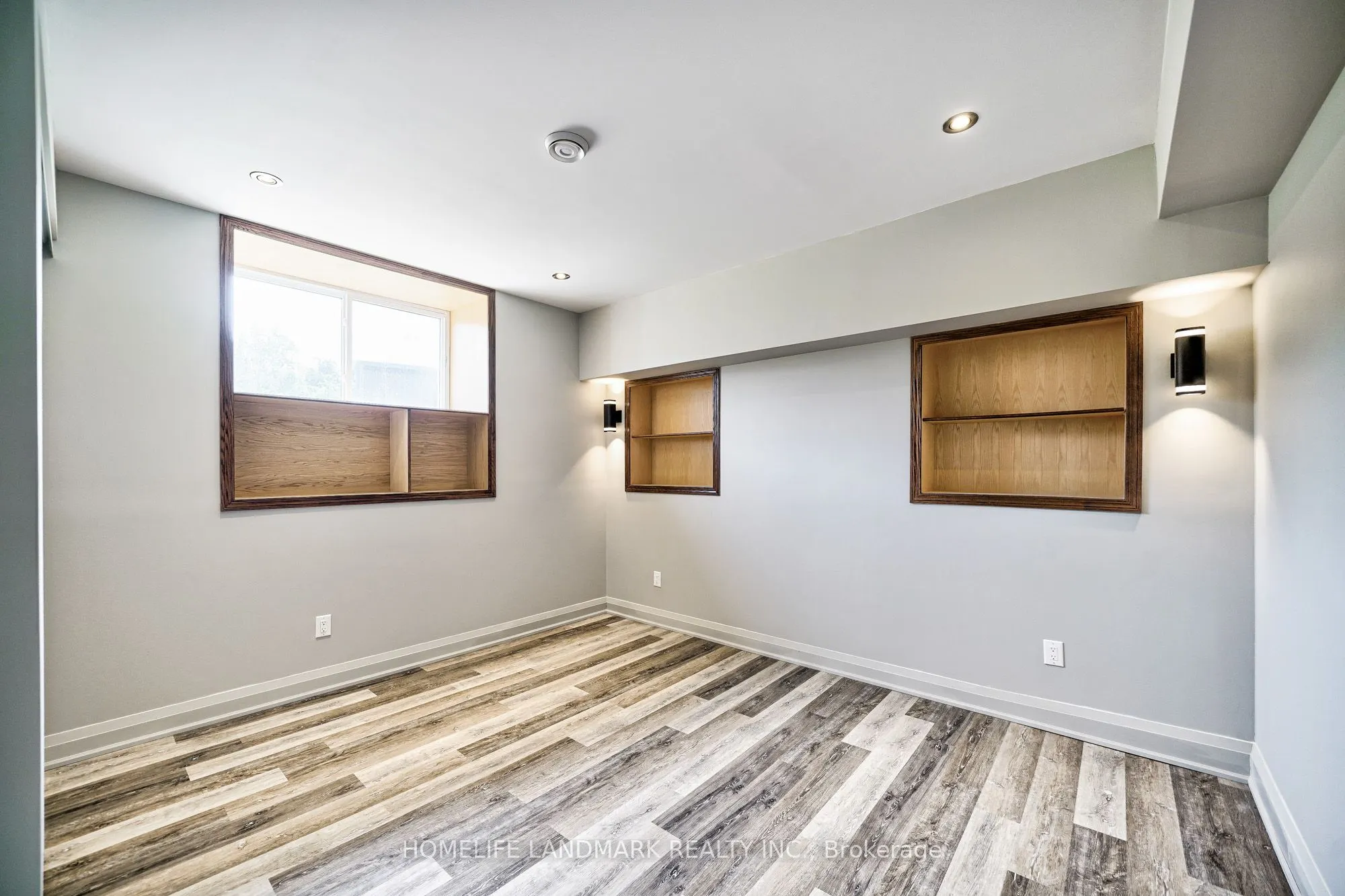 350 CONCESSION 7 Road E