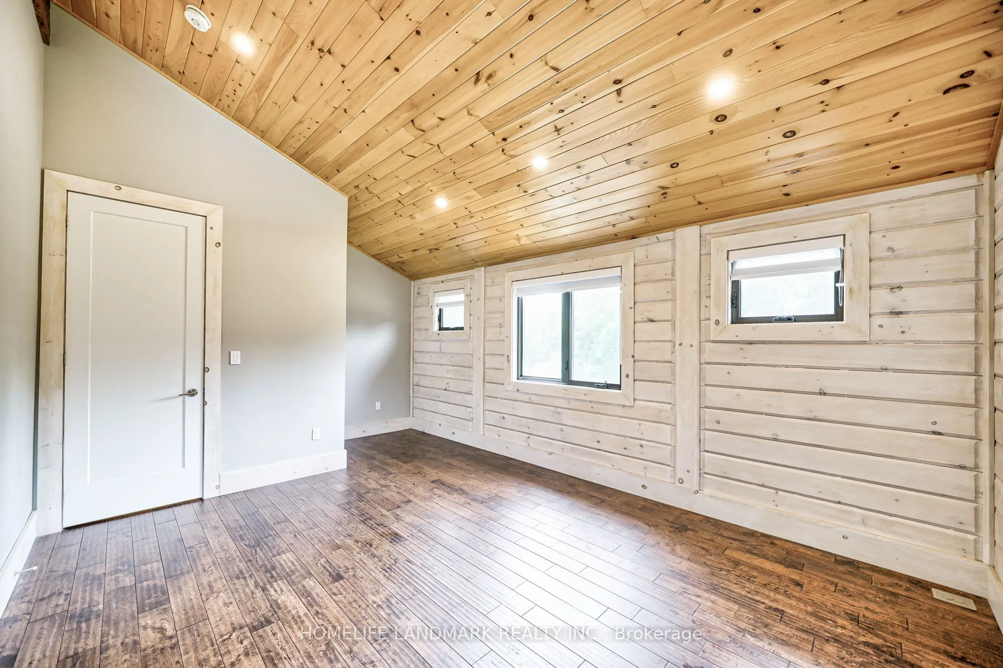 350 CONCESSION 7 Road E