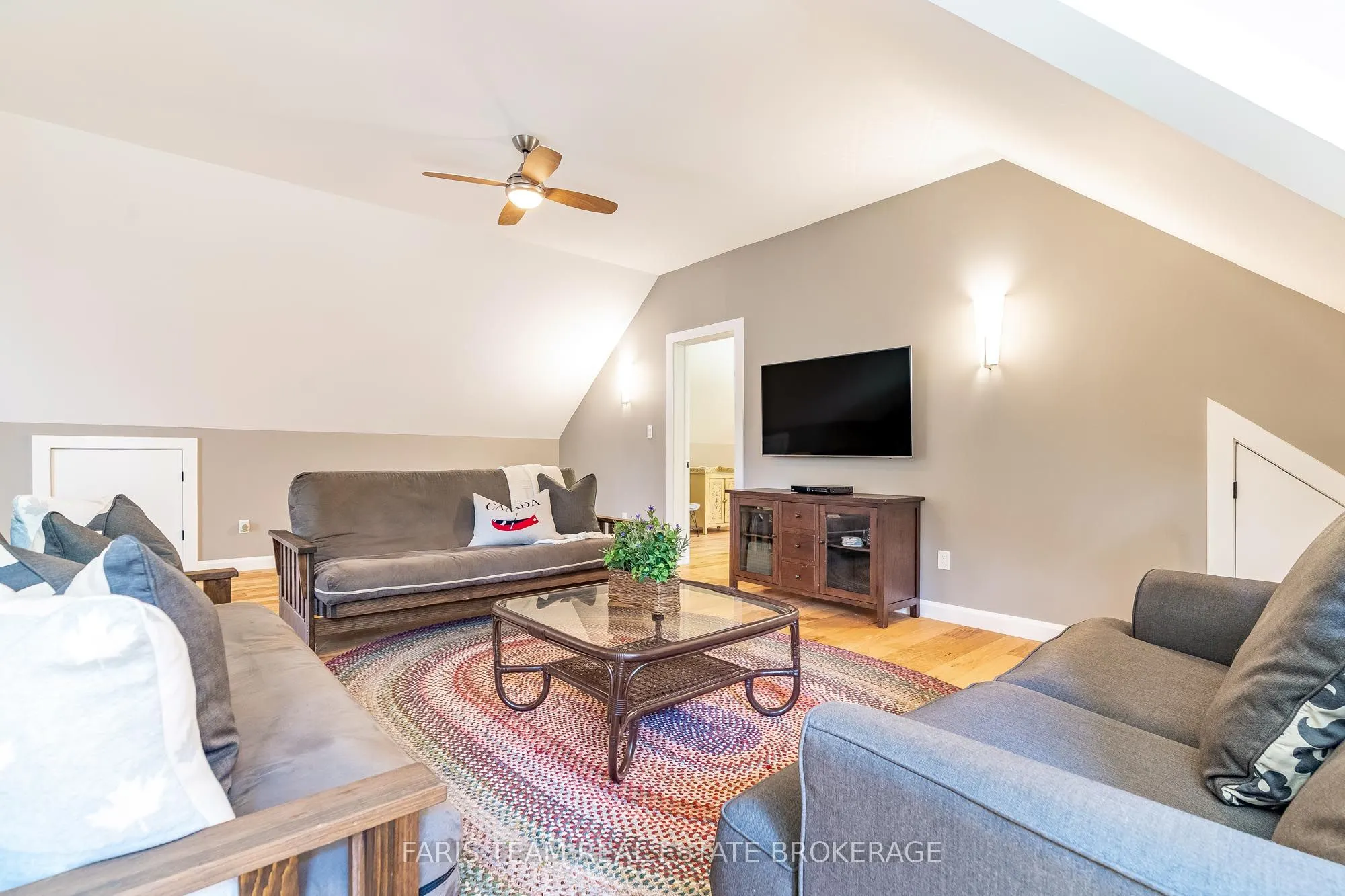 1250 Frankland Lane