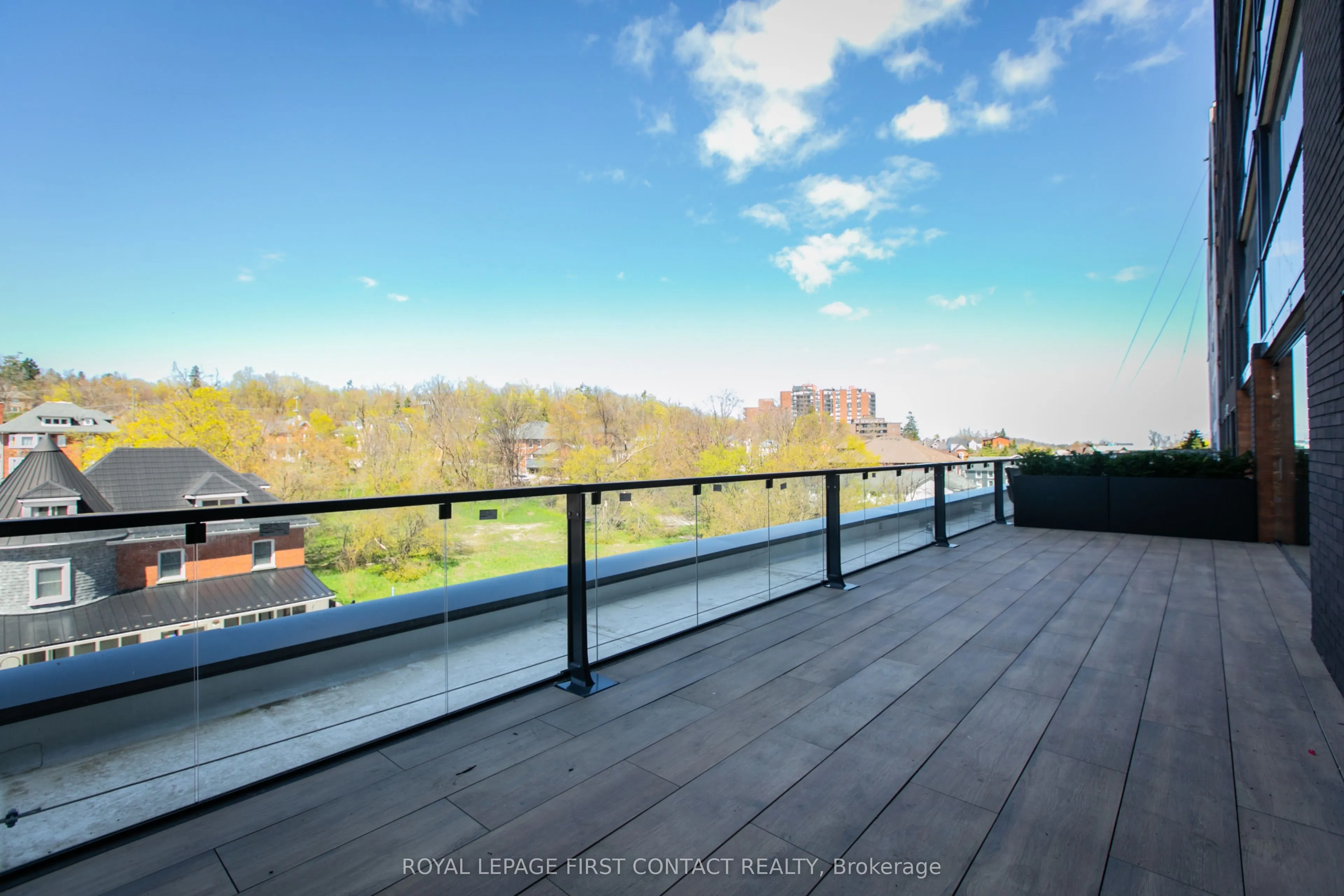 185 Dunlop Street E, #421