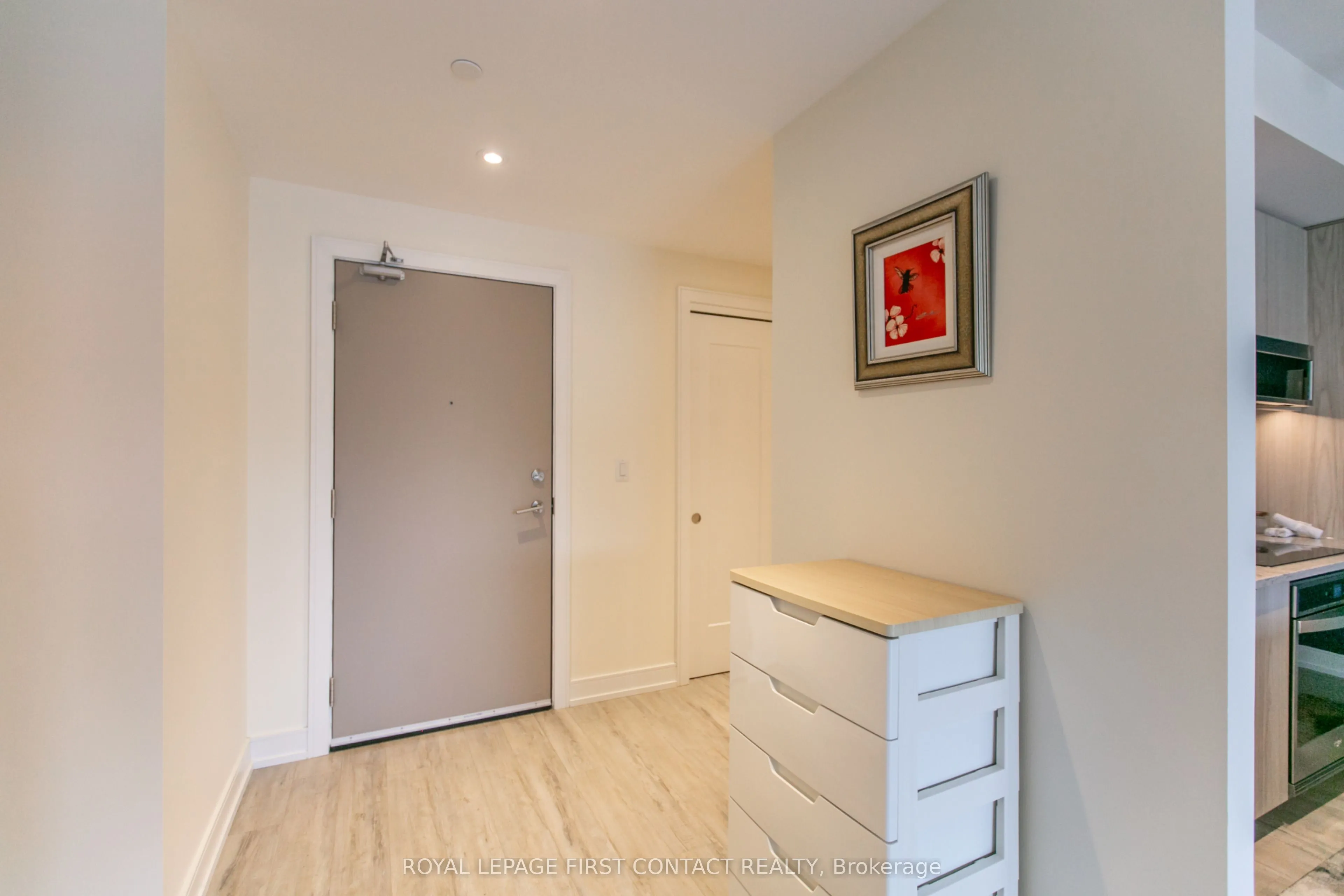 185 Dunlop Street E, #421