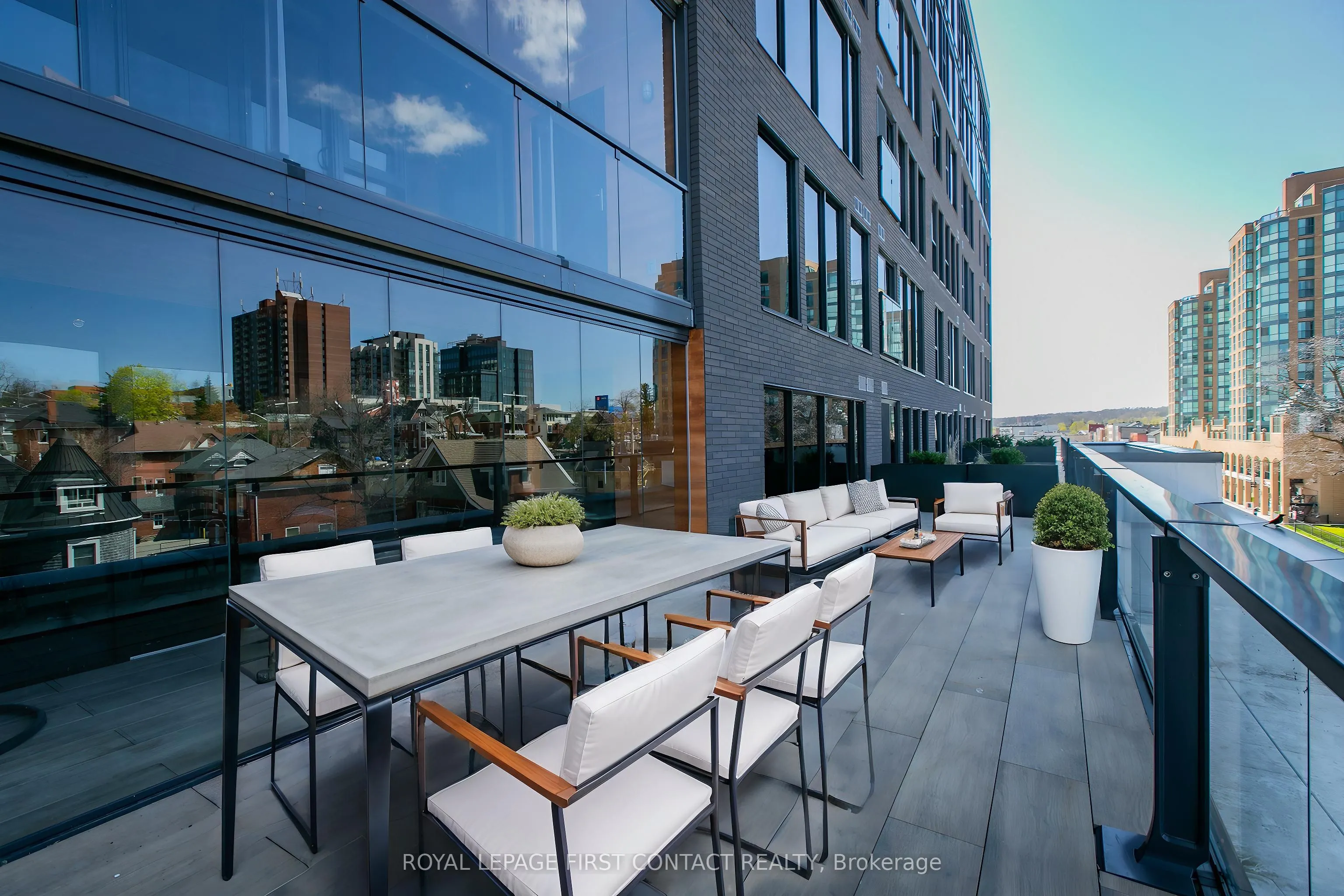 185 Dunlop Street E, #421