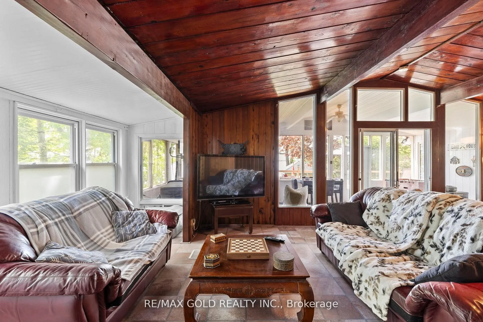 1305 Carol Ann Avenue