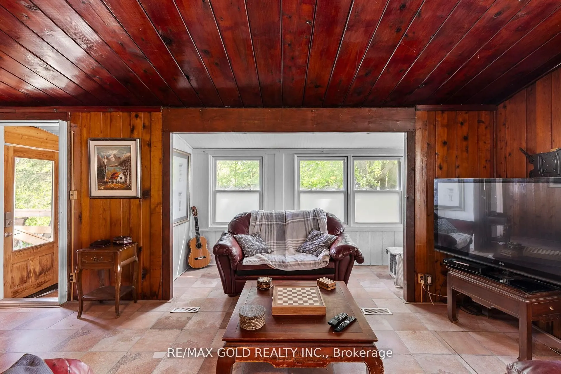 1305 Carol Ann Avenue