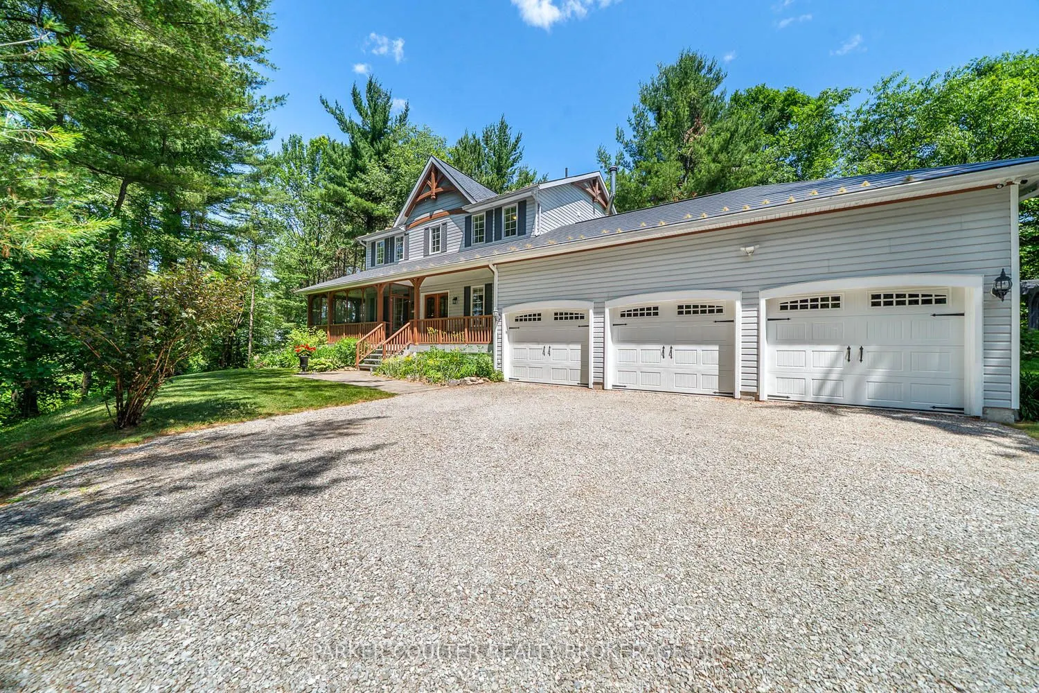29 Robert Boulevard