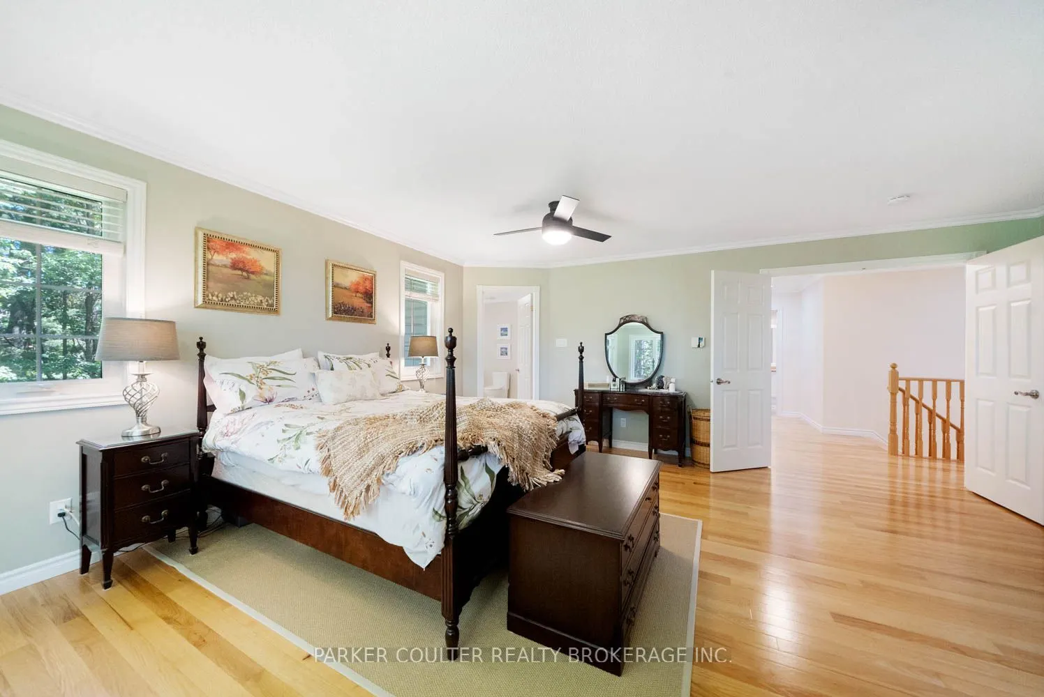29 Robert Boulevard