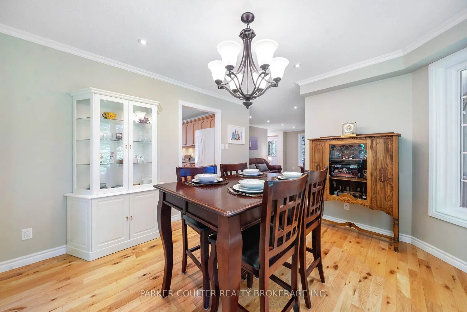 29 Robert Boulevard