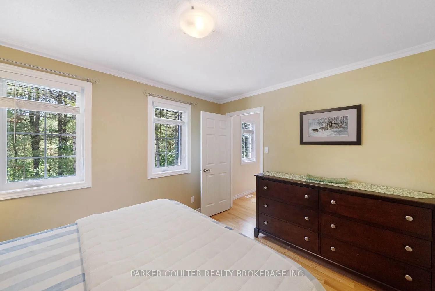 29 Robert Boulevard