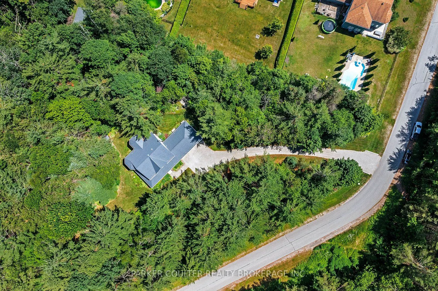 29 Robert Boulevard